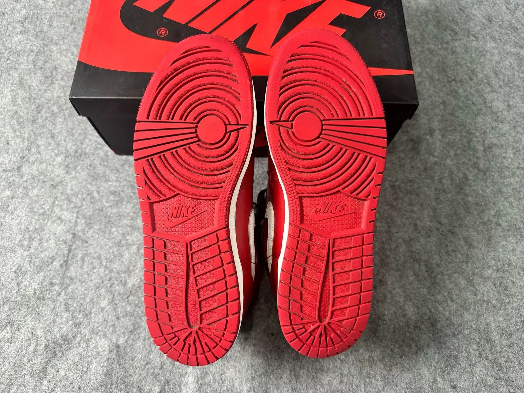Nike Nike Red Lowtop Sneakers 6.5 Men Size US 6.5 / EU 39-40 - 6 Thumbnail