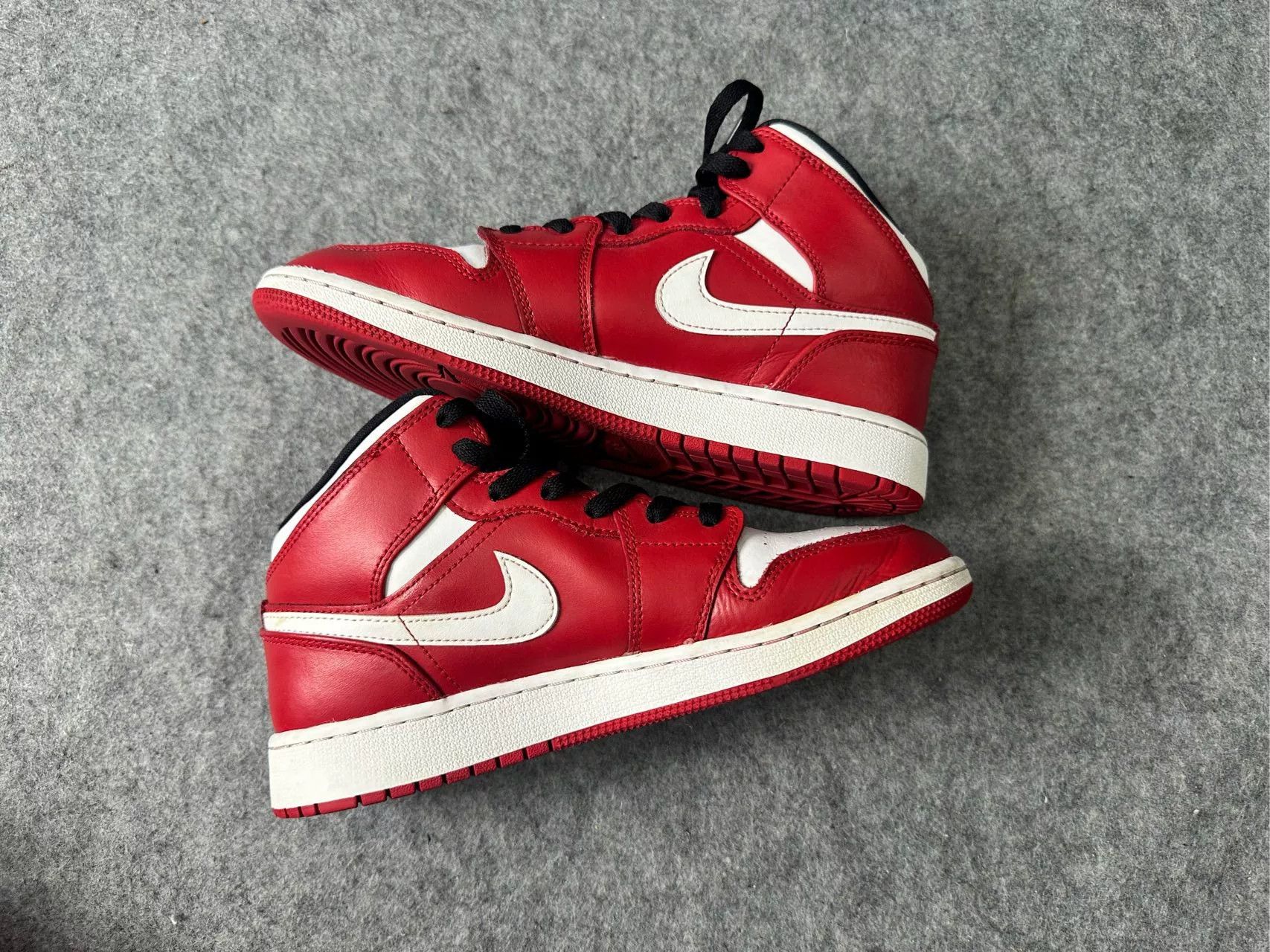 Nike Nike Red Lowtop Sneakers 6.5 Men Size US 6.5 / EU 39-40 - 3 Thumbnail