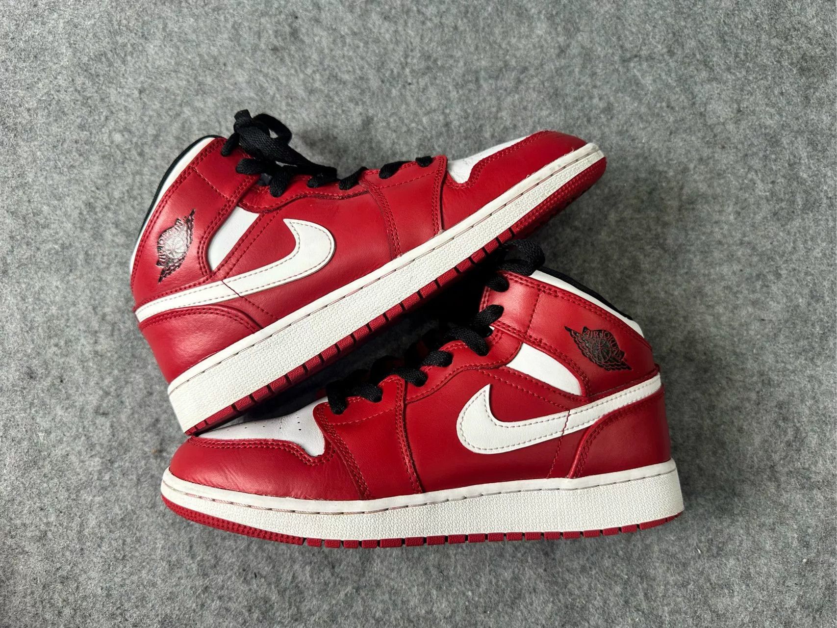 Nike Nike Red Lowtop Sneakers 6.5 Men Size US 6.5 / EU 39-40 - 2 Thumbnail