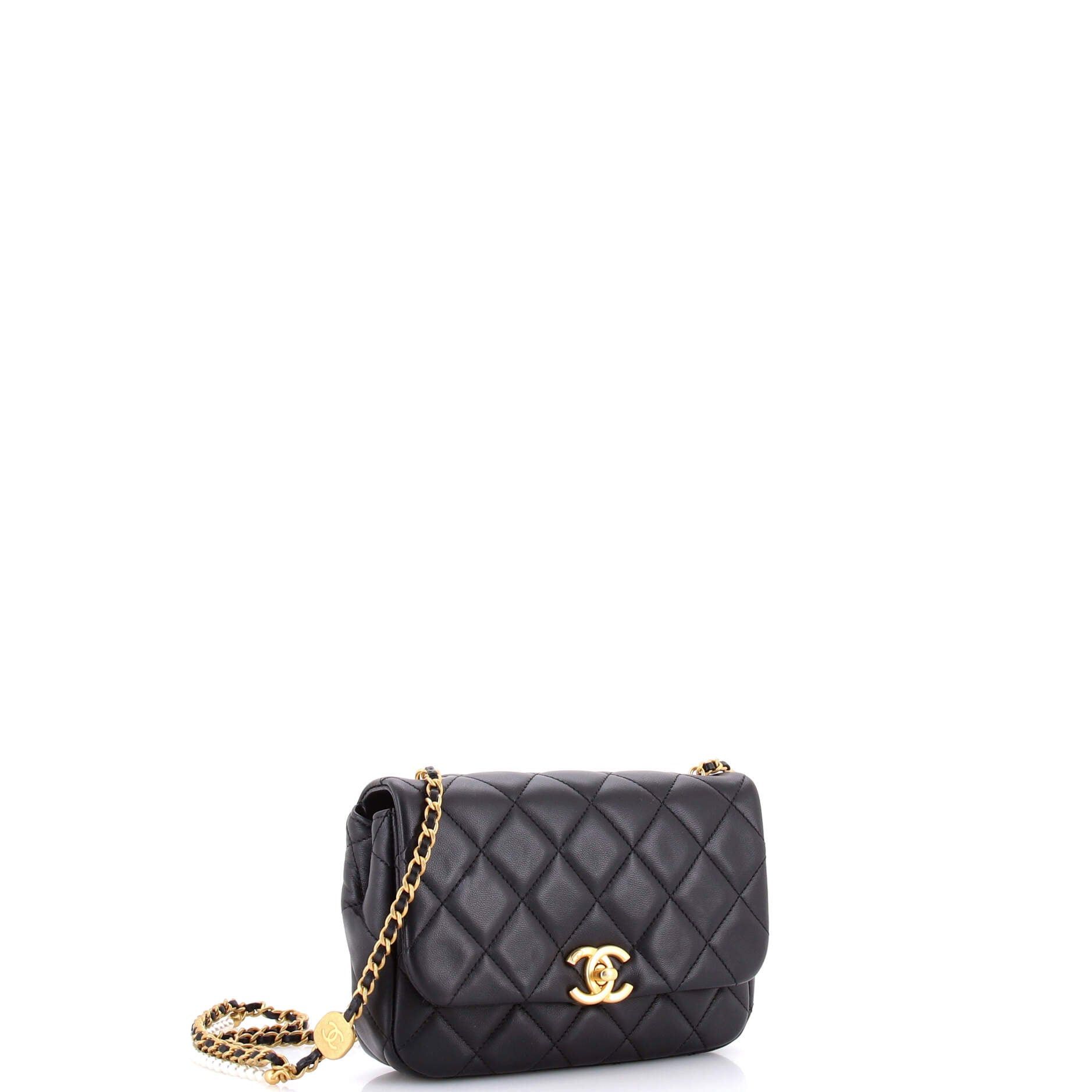 Chanel Medallion Pearl Chain Flap Bag Size ONE SIZE - 3 Thumbnail