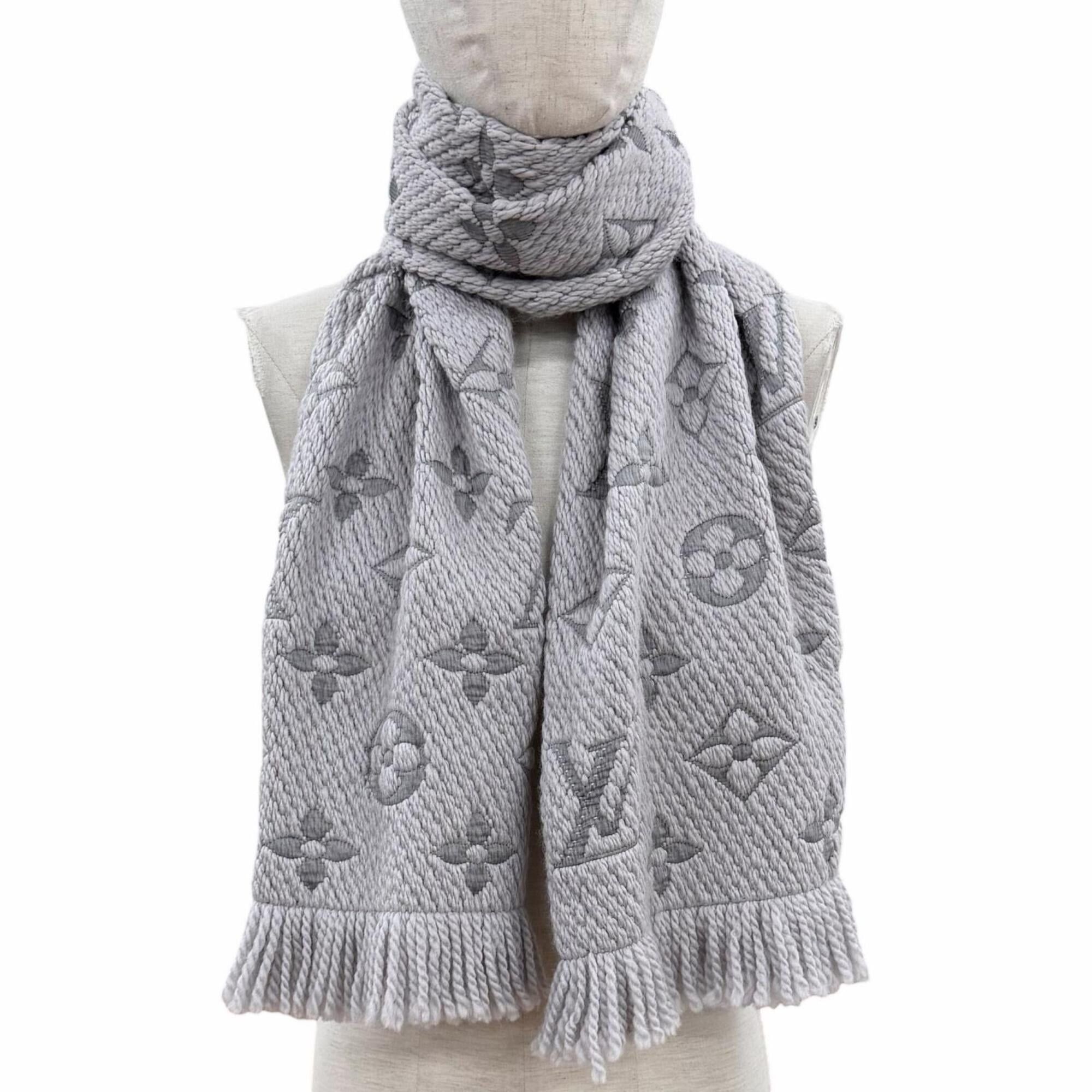 Louis Vuitton LOUIS VUITTON M74742 Echarpe Logomania Wool Silk Monogram Fringe Scarf, Gris Perle, Made in Italy, Authentic, Women's Size ONE SIZE - 4 Thumbnail