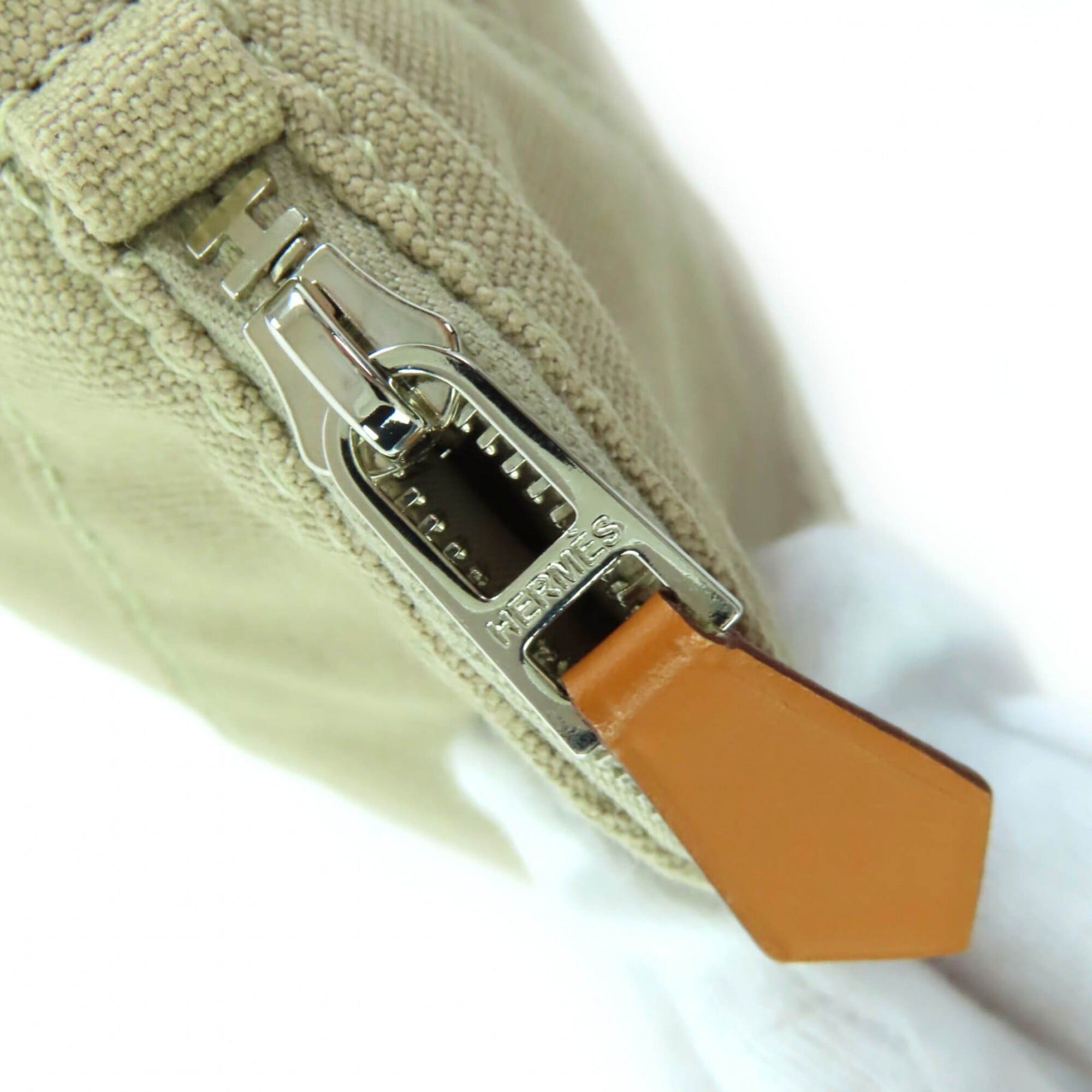 Hermes HERMES Bolide PM Pouch, 100% Cotton, H Logo Embroidery, Leather Accents, Cosmetic Beige, Made in France, Women's. Size ONE SIZE - 8 Thumbnail