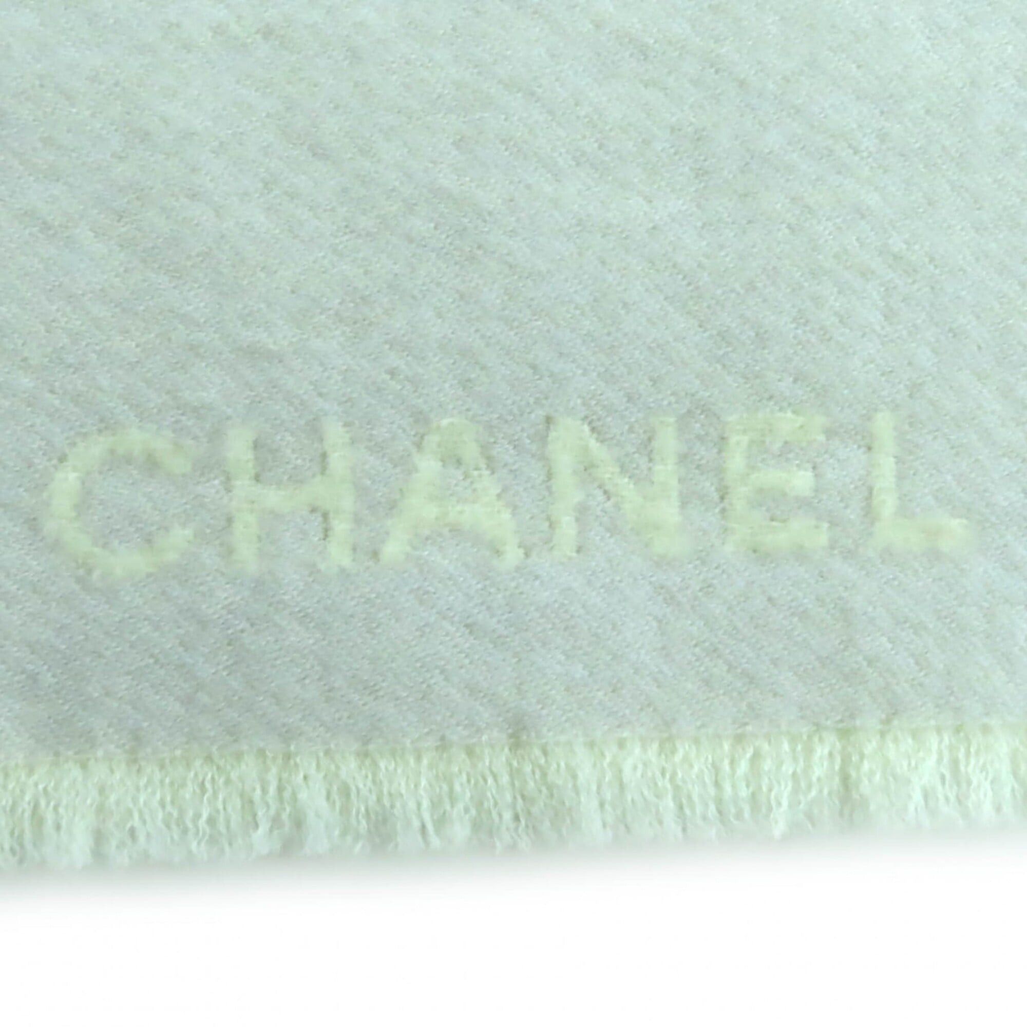Chanel CHANEL Coco Mark Matelassé Design Fringed Wool Large Stole Shawl Grey with Box Made in Italy Women's Size ONE SIZE - 8 Thumbnail
