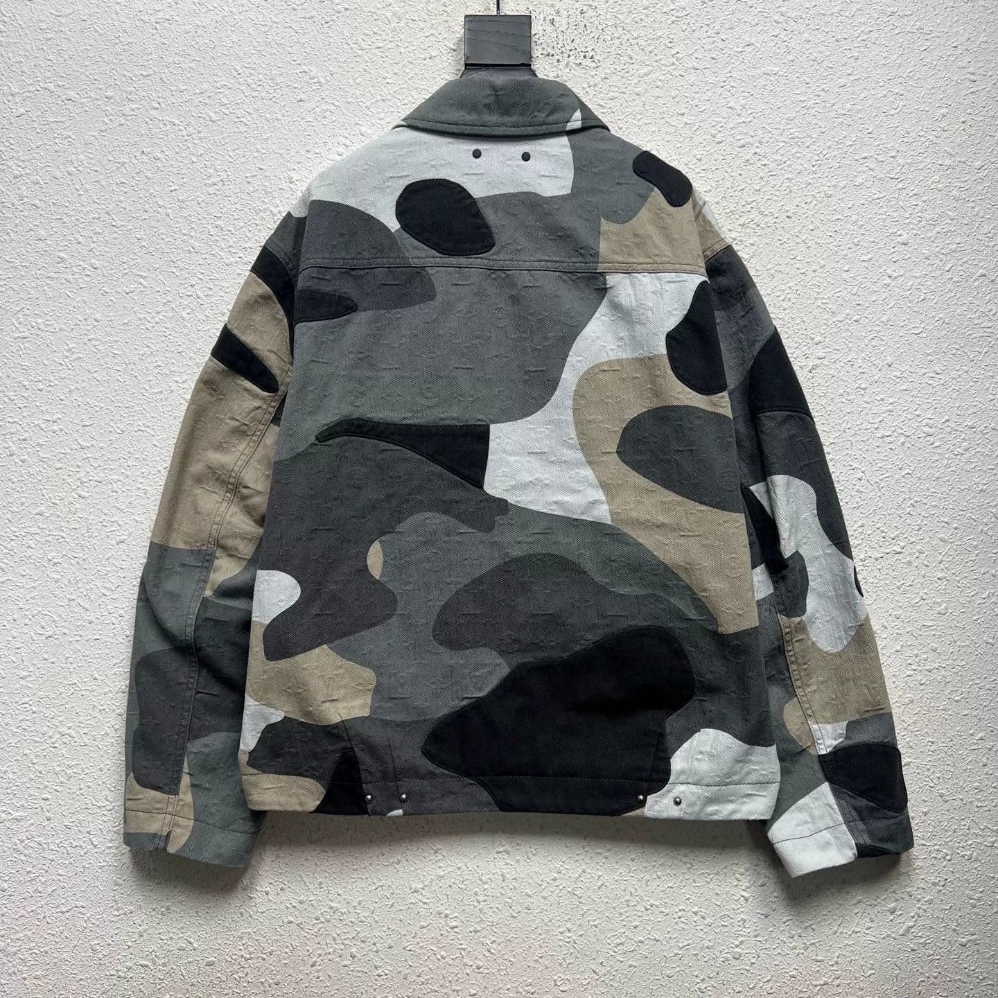 Louis Vuitton Louis Vuitton SS23 Camouflage Jacket Size US S / EU 44-46 / 1 - 2 Thumbnail