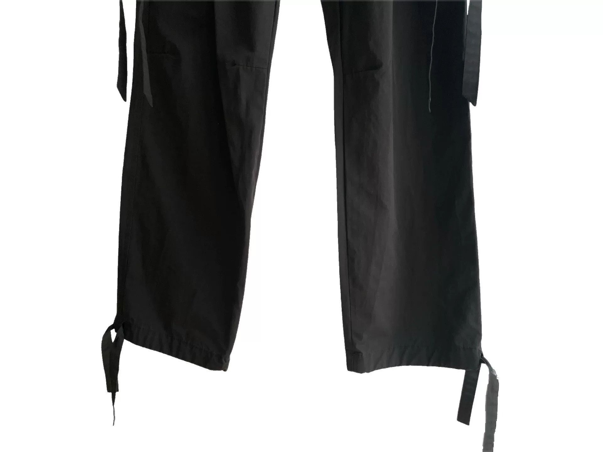 Louis Vuitton Louis Vuitton SS20 Nylon 3D Pocket Cargo Pants Size US 28 / EU 44 - 4 Thumbnail