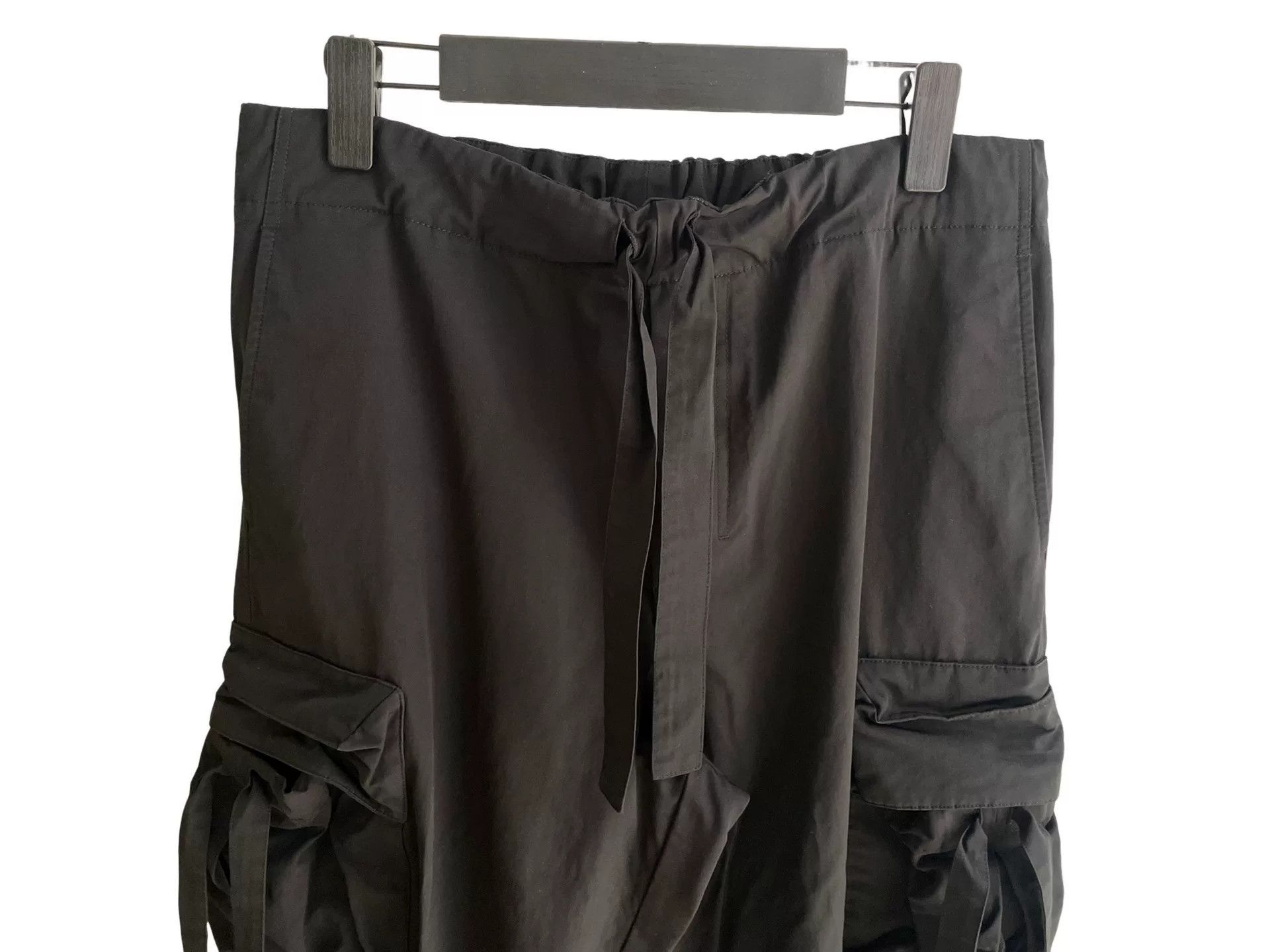 Louis Vuitton Louis Vuitton SS20 Nylon 3D Pocket Cargo Pants Size US 28 / EU 44 - 3 Thumbnail