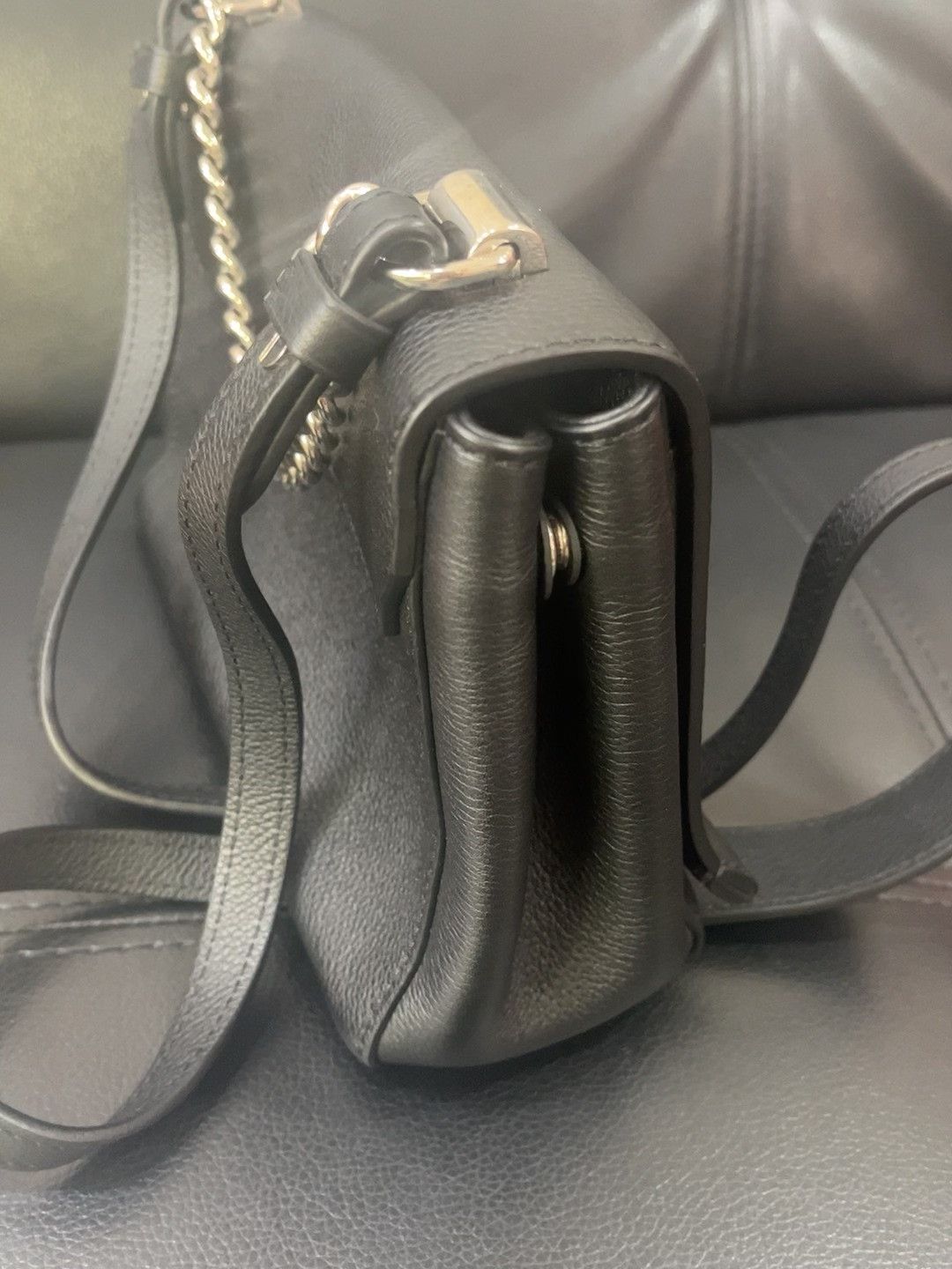 Louis Vuitton LV Black Button Rotating Bag Size ONE SIZE - 4 Thumbnail