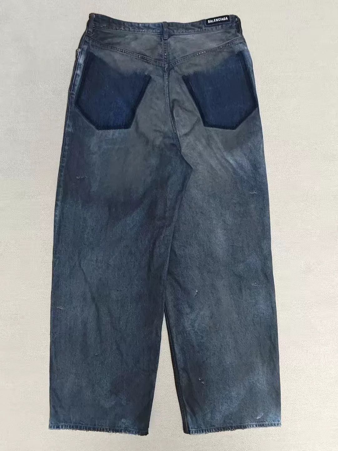 Balenciaga Balenciaga 23SS Mud-Dye Distressed Baggy Jeans Size US 34 / EU 50 - 2 Thumbnail