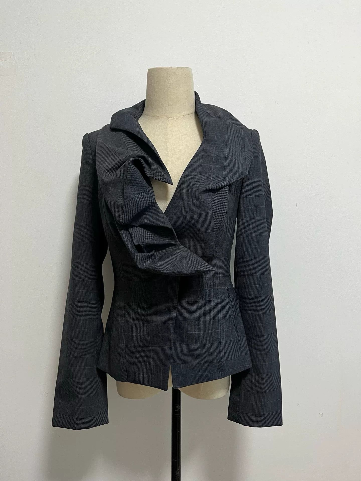 Vivienne Westwood Vivienne Westwood Bud Collar Top Size S / US 4 / IT 40 - 7 Thumbnail