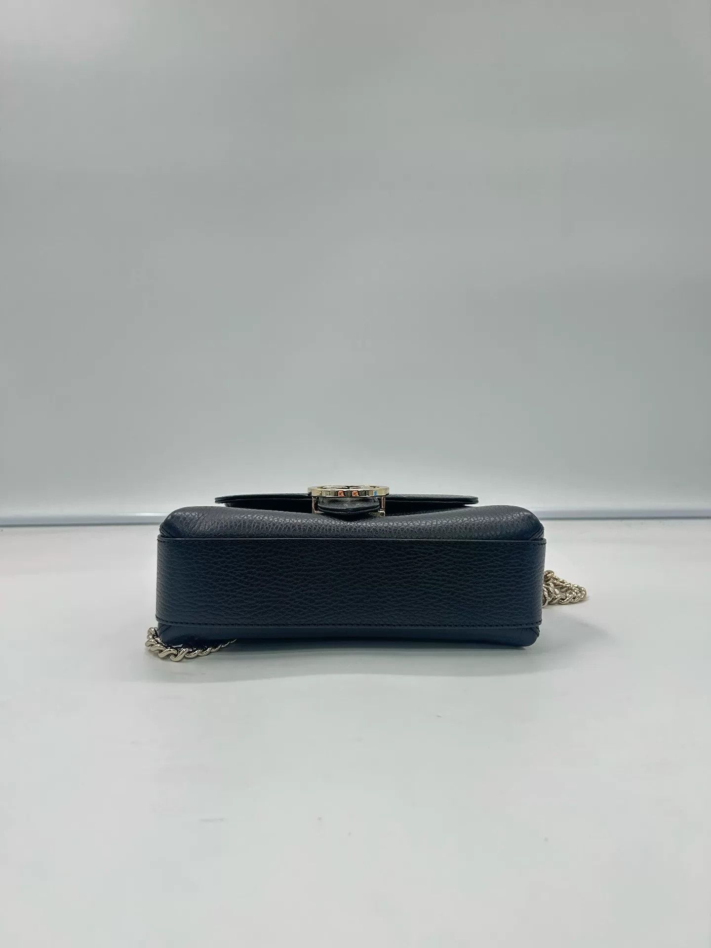 Gucci Gucci Black Gold Accordion Bag Size ONE SIZE - 5 Thumbnail