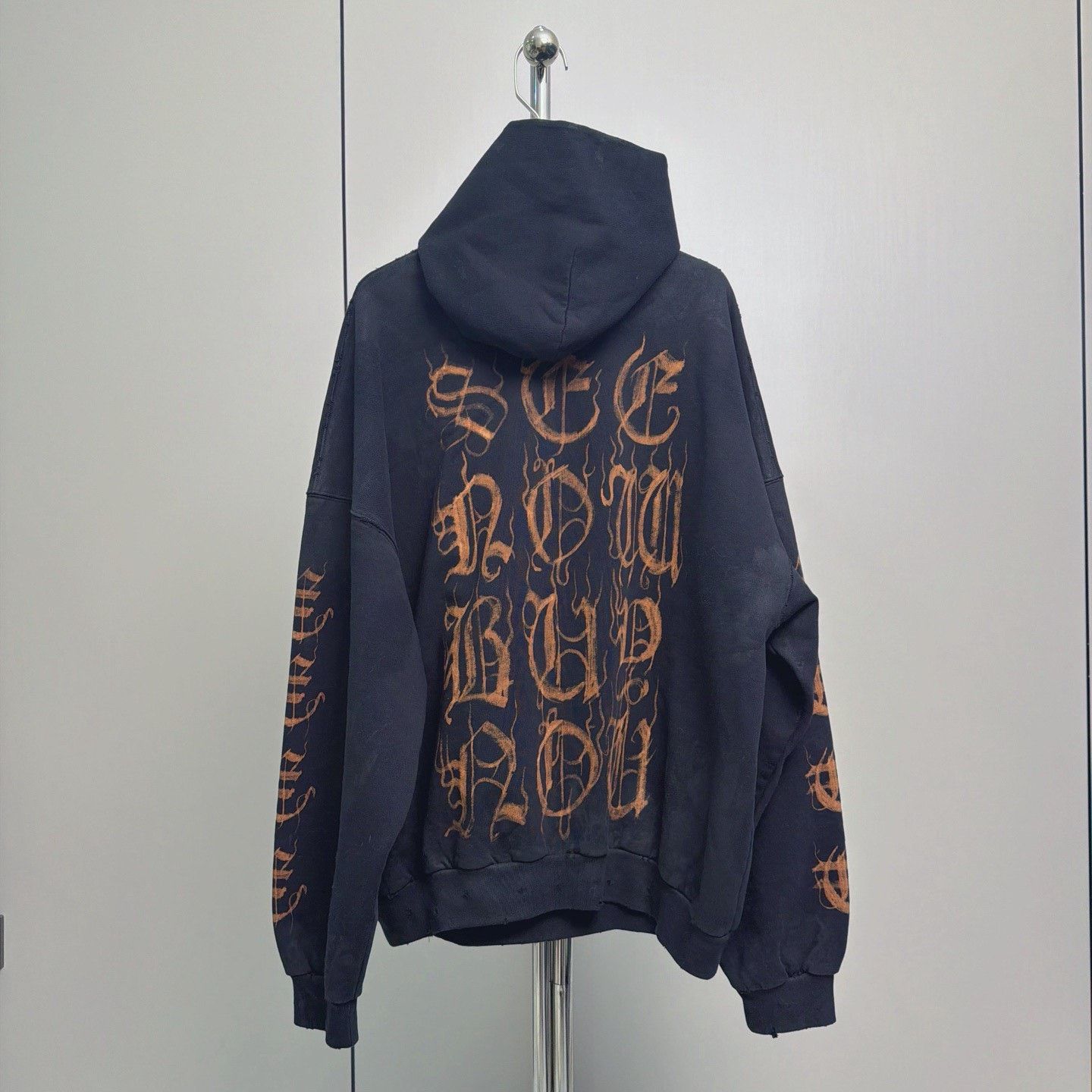 Balenciaga Balenciaga Mud-Dyed Distressed Hoodie Size US M / EU 48-50 / 2 - 2 Thumbnail