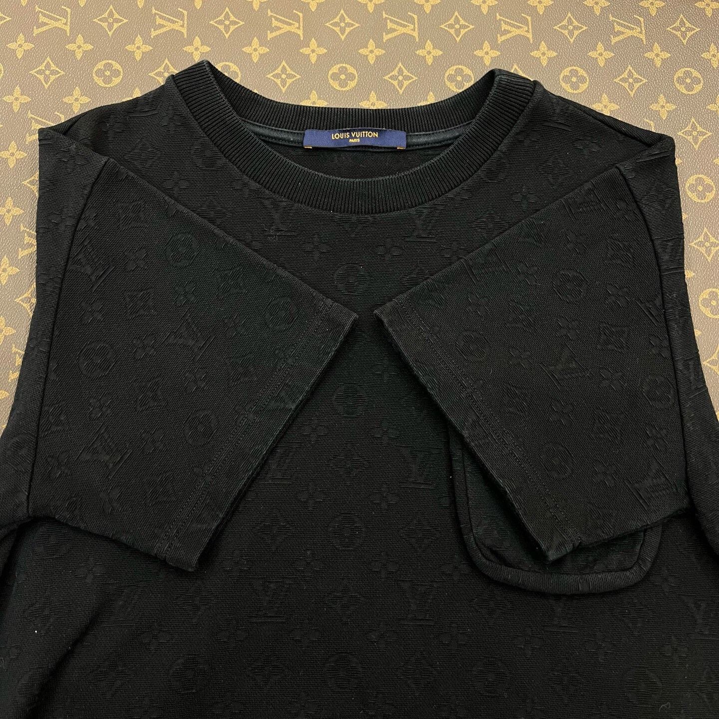 Louis Vuitton Louis Vuitton Monogram Pocket Short-Sleeve Size US S / EU 44-46 / 1 - 7 Thumbnail