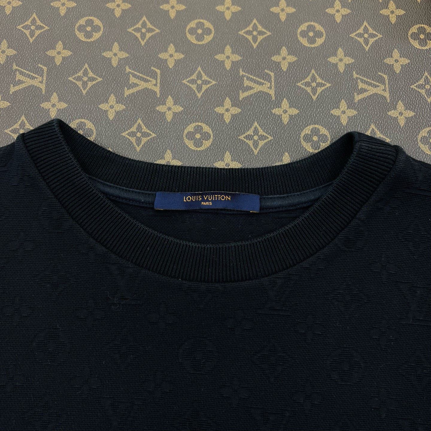 Louis Vuitton Louis Vuitton Monogram Pocket Short-Sleeve Size US S / EU 44-46 / 1 - 6 Thumbnail