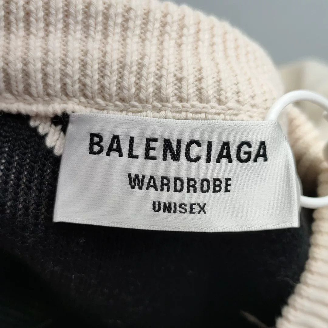 Balenciaga Balenciaga Allover Logo Cotton Crewneck Sweater Size US S / EU 44-46 / 1 - 3 Thumbnail