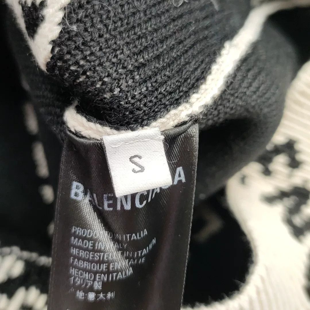 Balenciaga Balenciaga Allover Logo Cotton Crewneck Sweater Size US S / EU 44-46 / 1 - 4 Thumbnail
