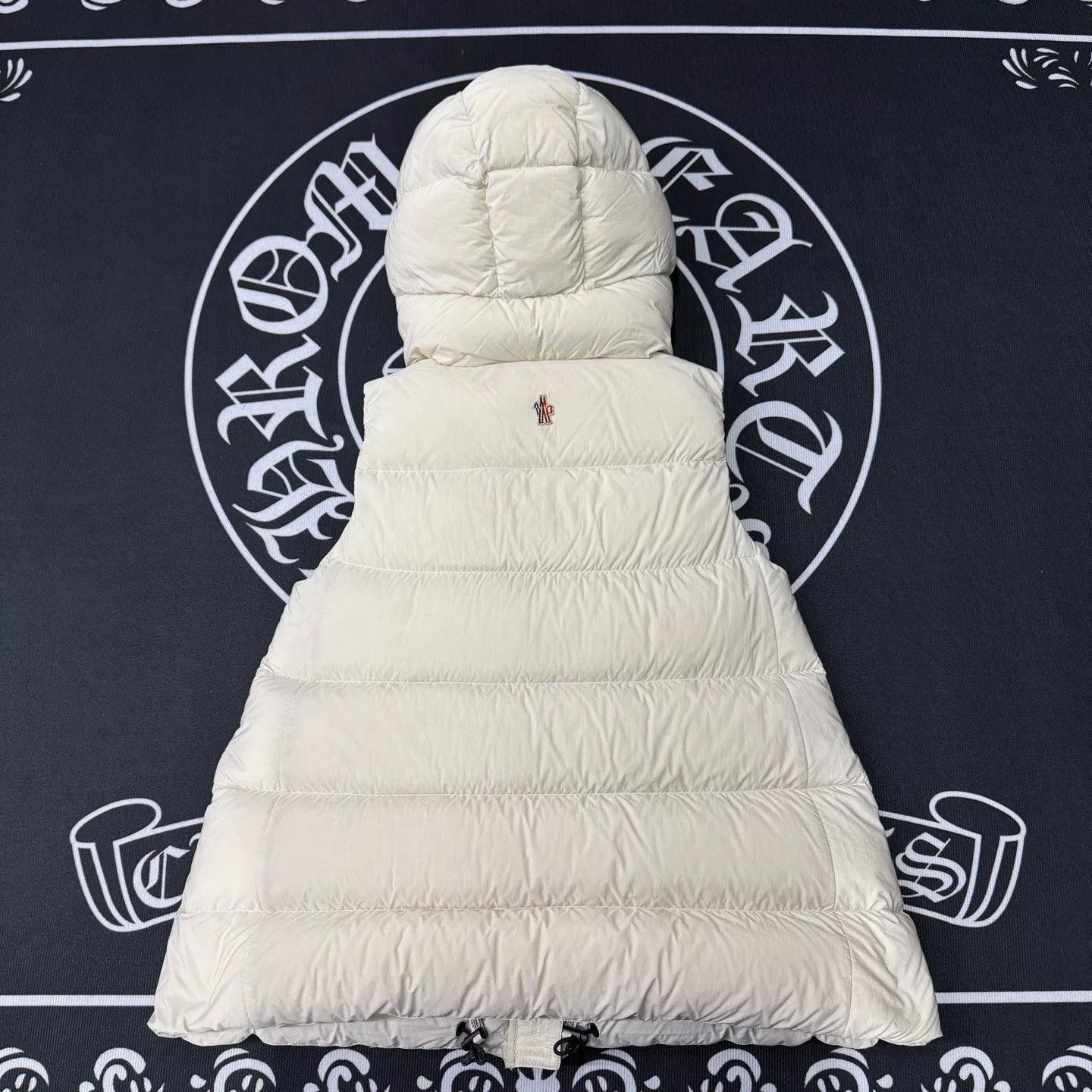 Moncler Moncler White Ski Puffer Vest Size XS / US 0-2 / IT 36-38 - 2 Thumbnail