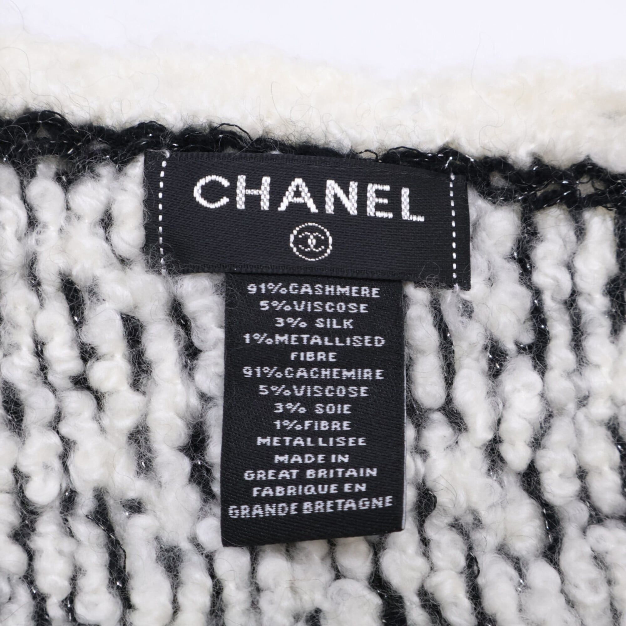 Chanel CHANEL cashmere scarf with Coco Mark, ivory x black, for women. Size ONE SIZE - 7 Thumbnail