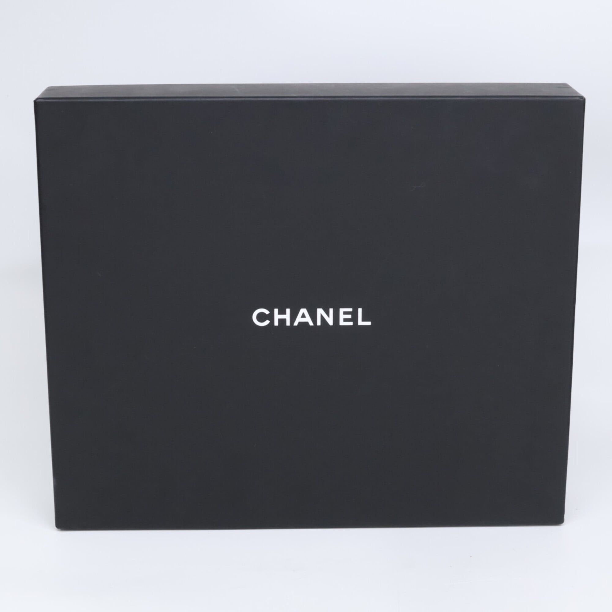 Chanel CHANEL Orylag Rabbit Fur Scarf with Coco Mark - White Women's Size ONE SIZE - 10 Thumbnail