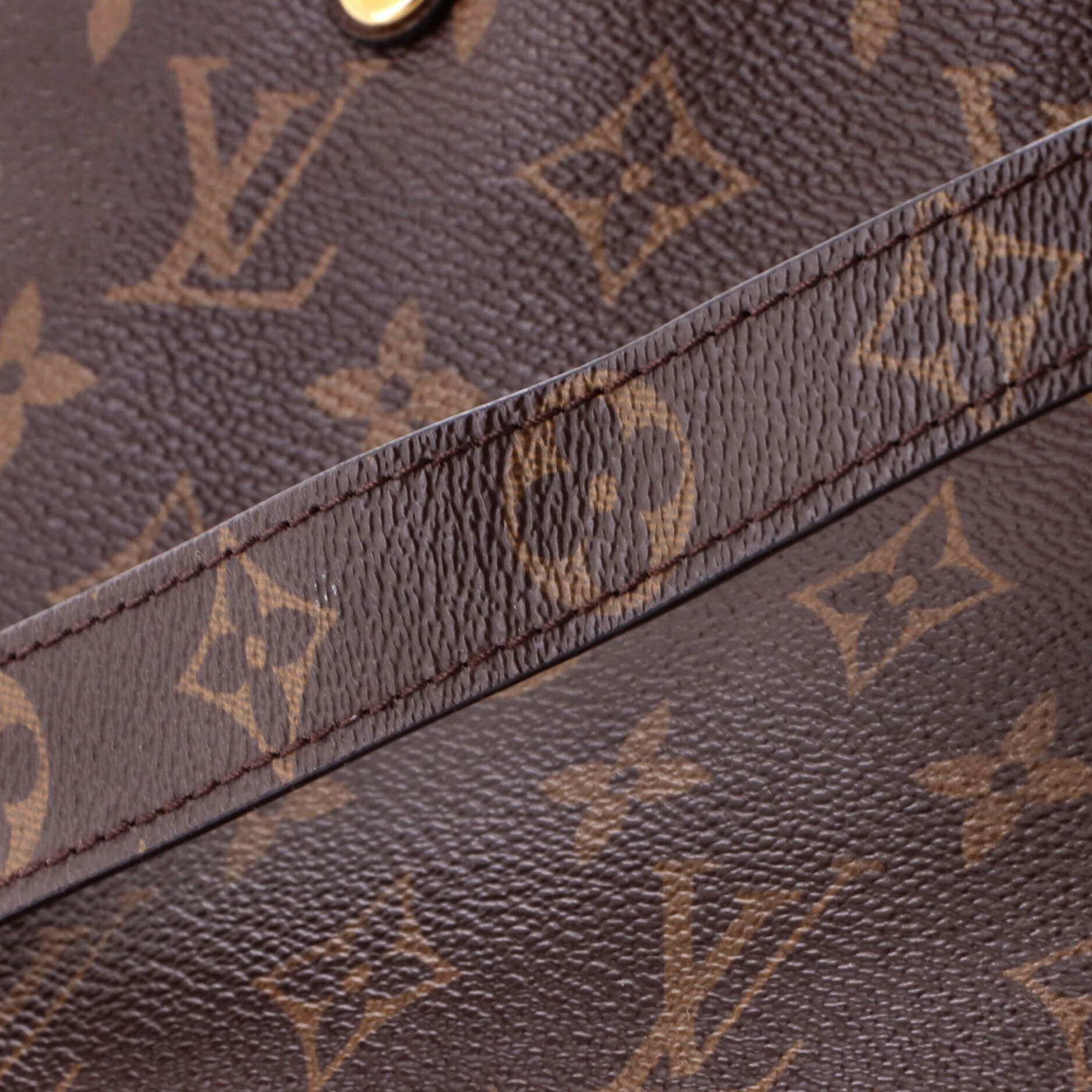 Louis Vuitton Montaigne Handbag Size ONE SIZE - 7 Thumbnail