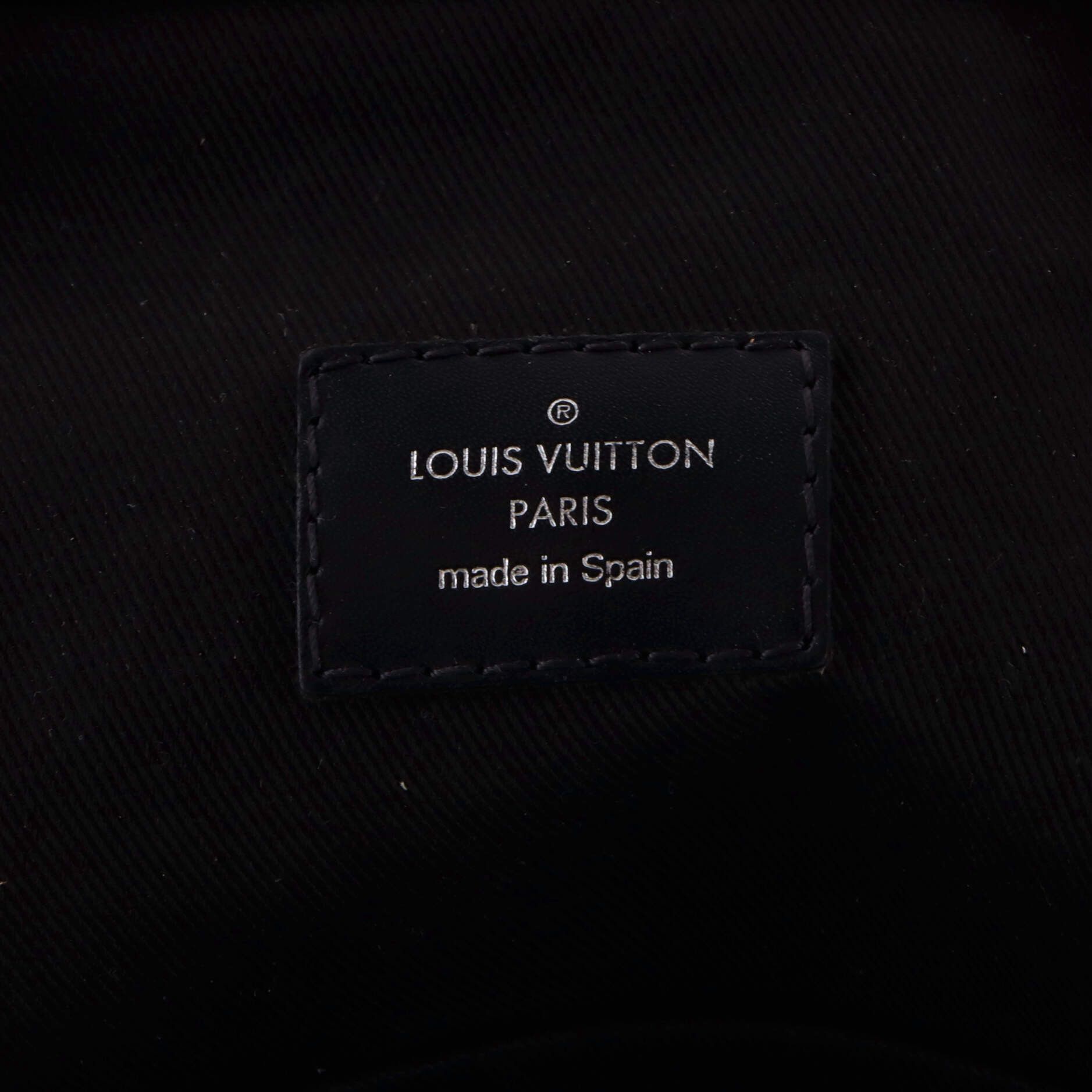 Louis Vuitton Avenue Sling Bag Size ONE SIZE - 8 Thumbnail