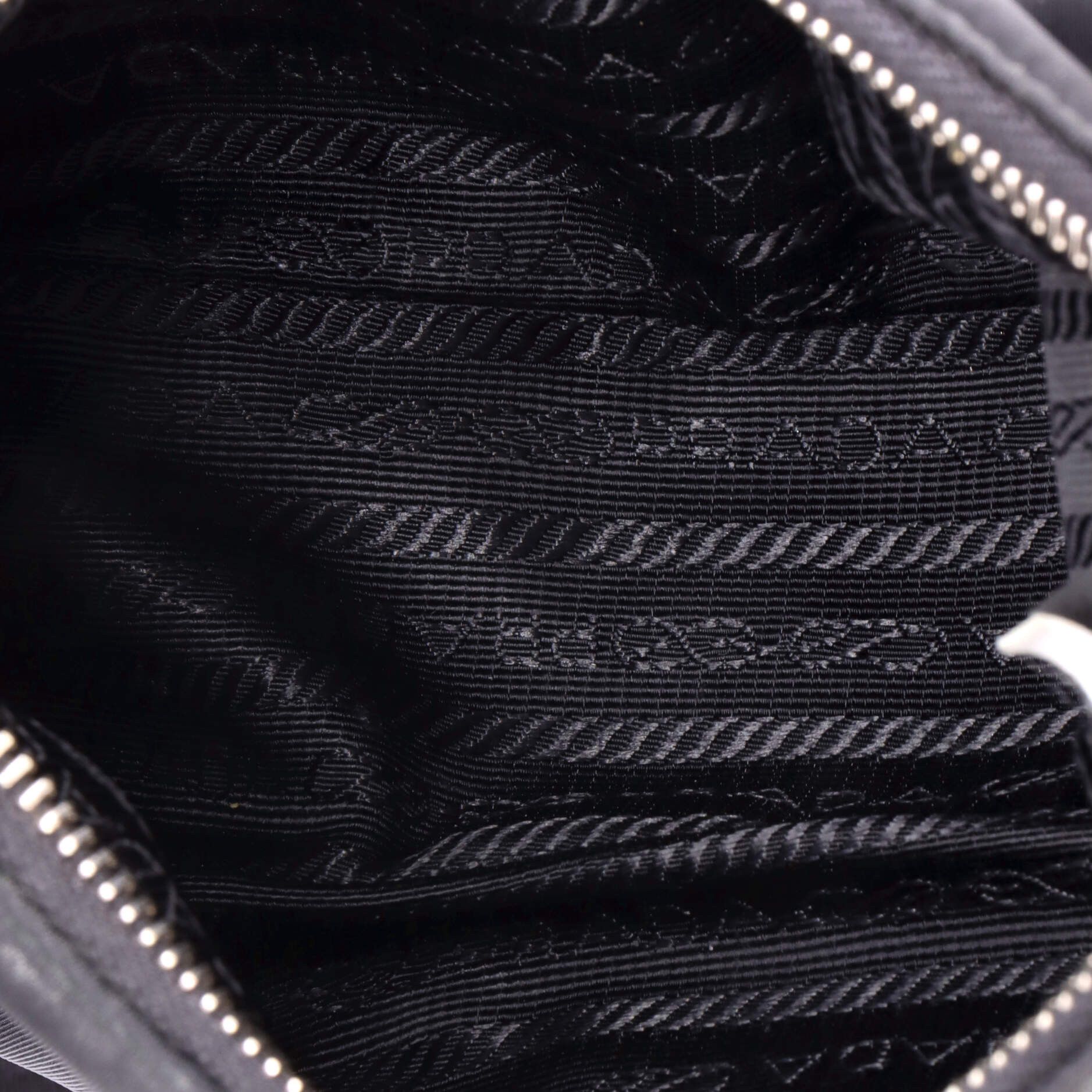 Prada Re-Edition 2005 Shoulder Bag Size ONE SIZE - 5 Thumbnail