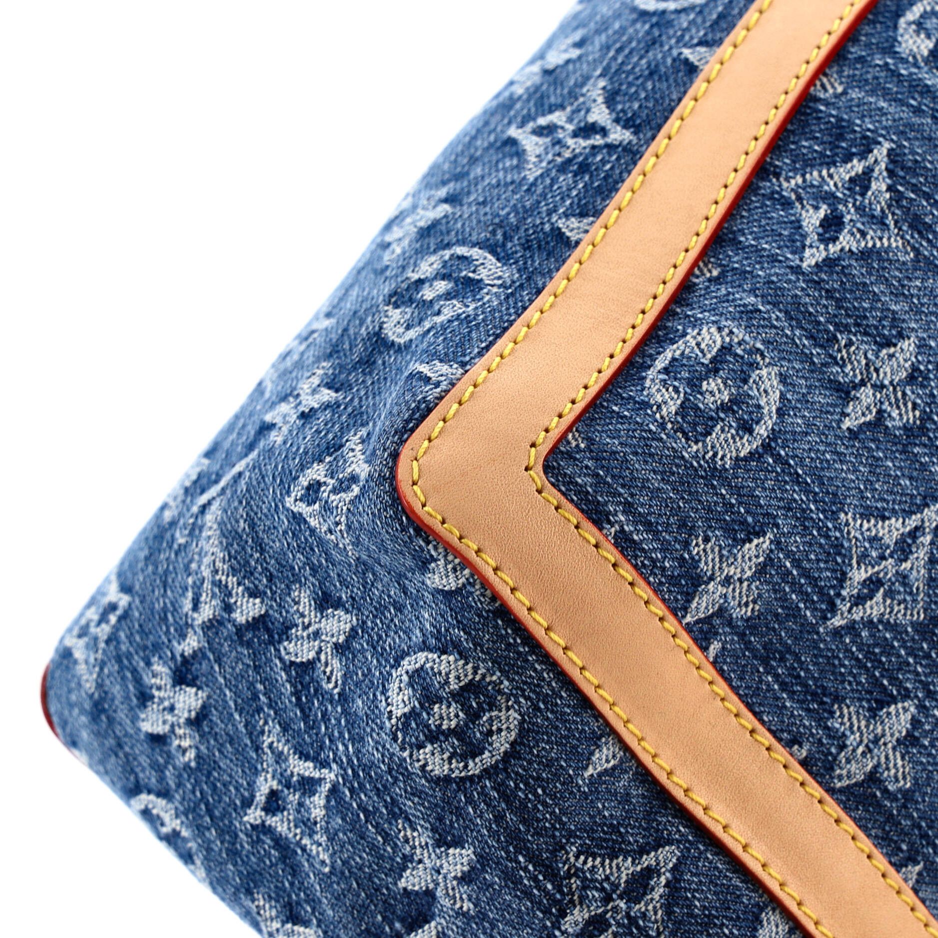 Louis Vuitton Dauphine Soft Shoulder Bag Size ONE SIZE - 8 Thumbnail