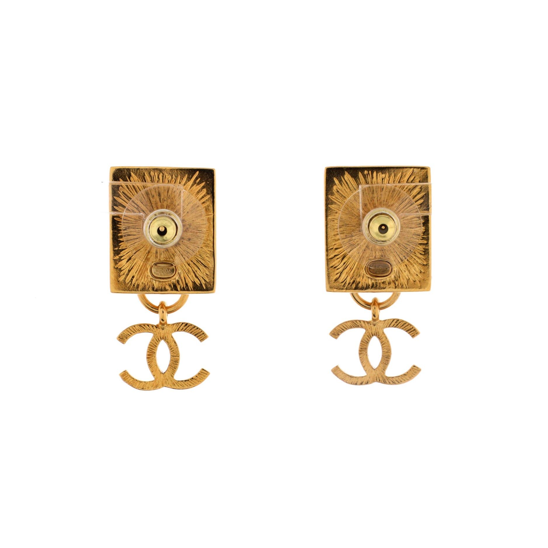 Chanel CC Lion Head Drop Earrings Size ONE SIZE - 3 Thumbnail