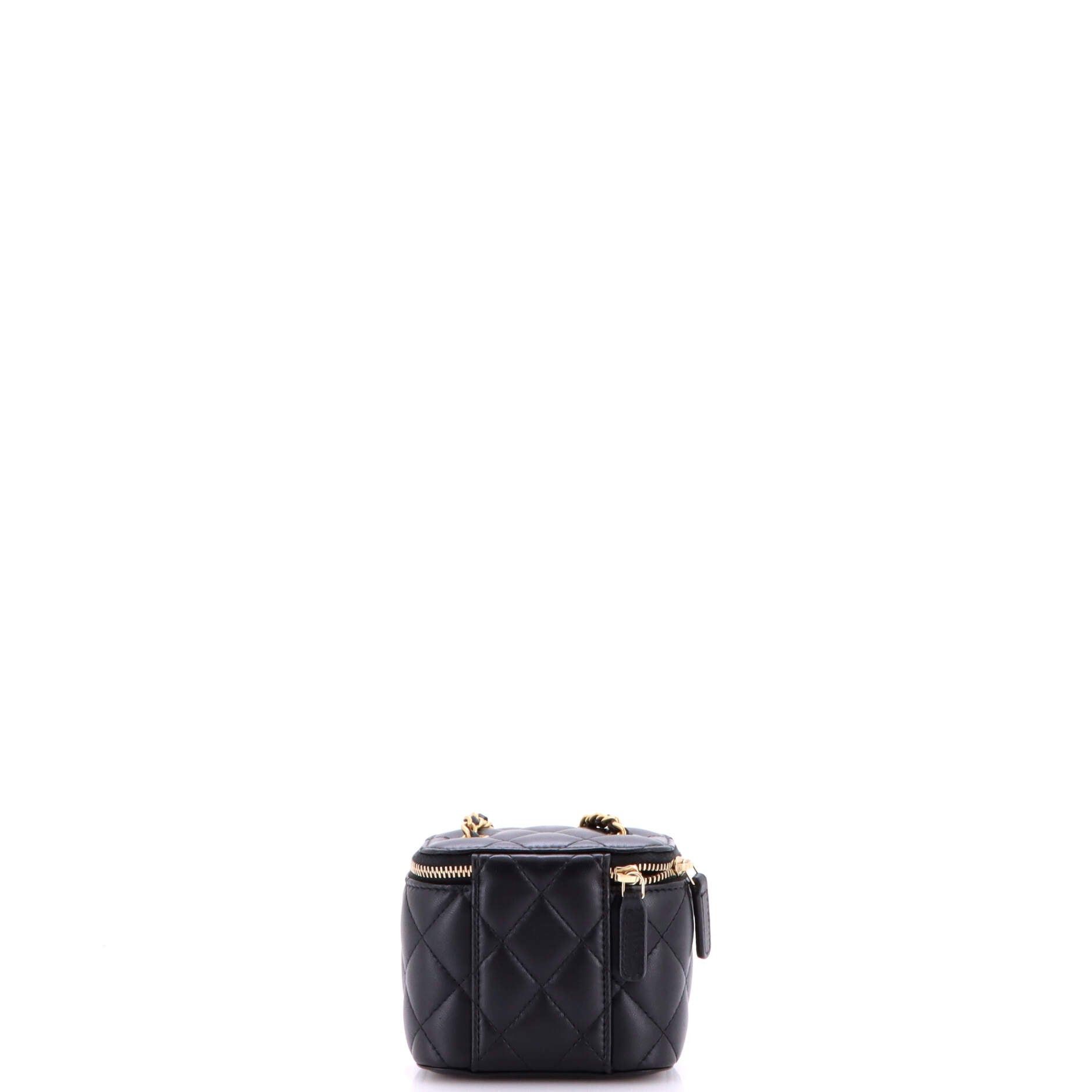 Chanel Pearl Crush Vanity Case with Chain Size ONE SIZE - 3 Thumbnail