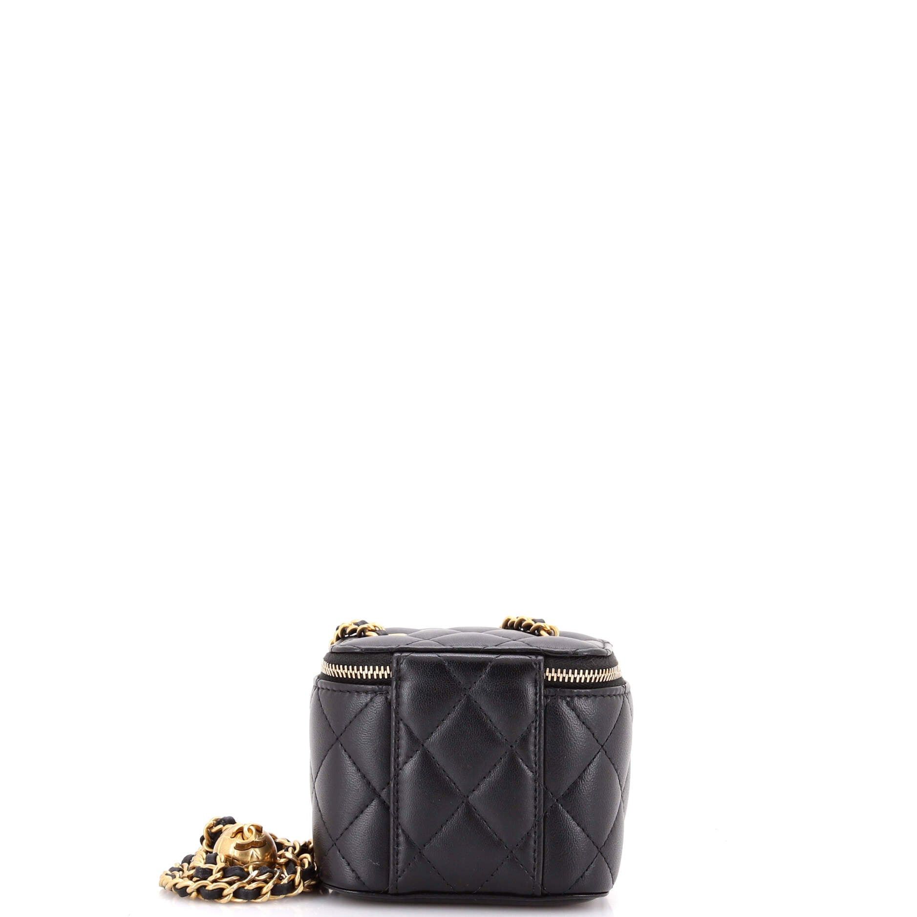 Chanel Pearl Crush Vanity Case with Chain Size ONE SIZE - 3 Thumbnail