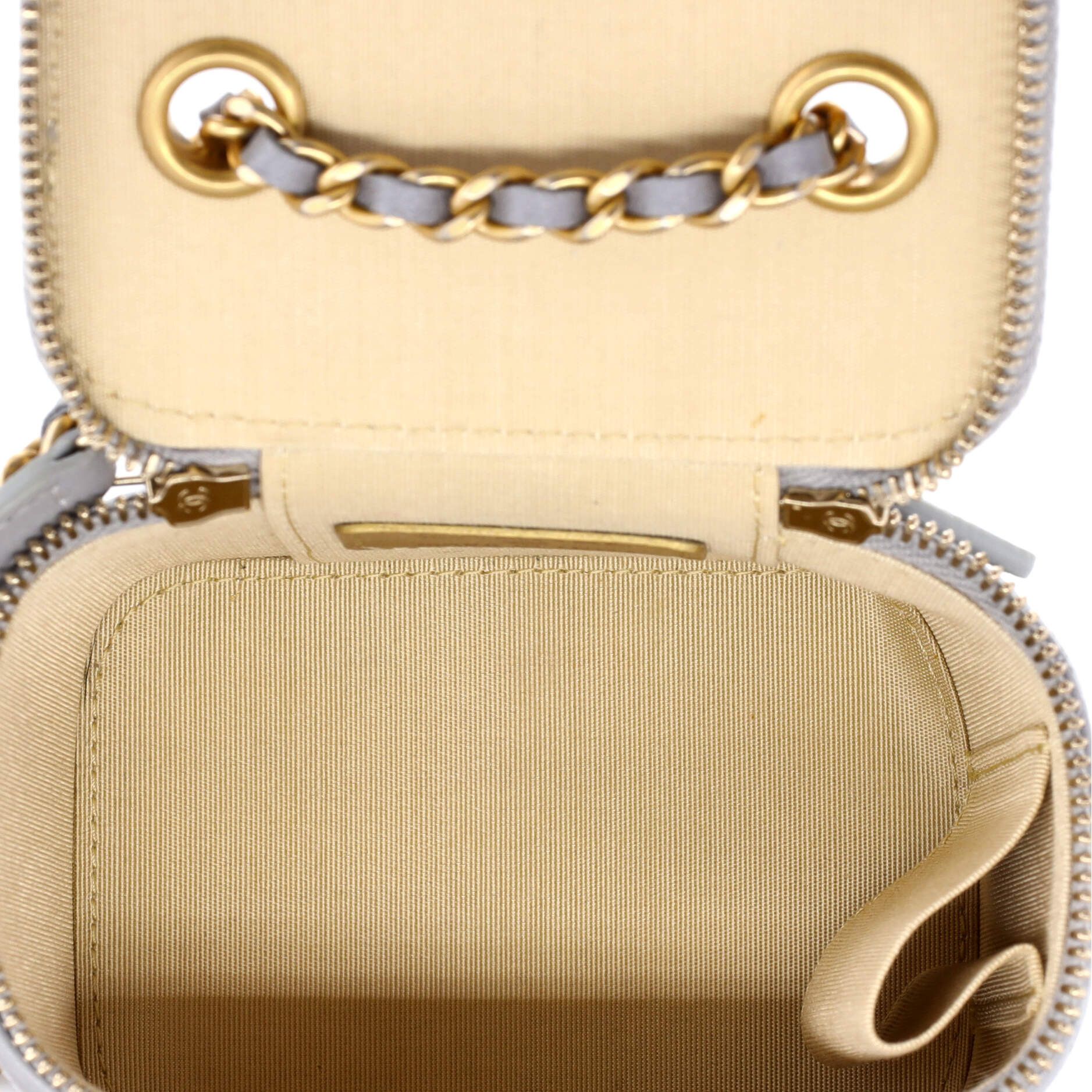 Chanel Pearl Crush Vanity Case with Chain Size ONE SIZE - 5 Thumbnail