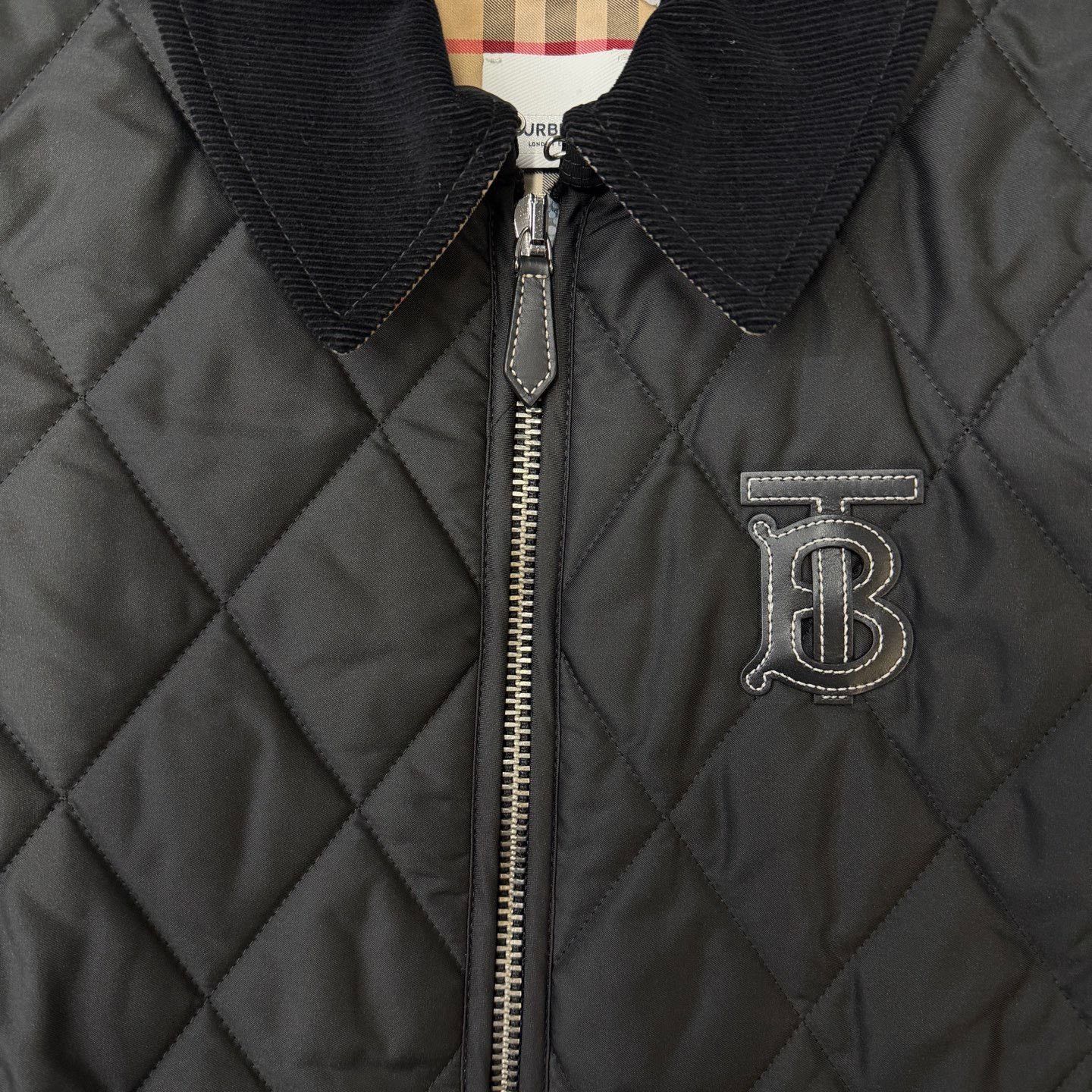 Burberry Burberry Black Diamond-Quilted Coat XS Size XS / US 0-2 / IT 36-38 - 3 Thumbnail