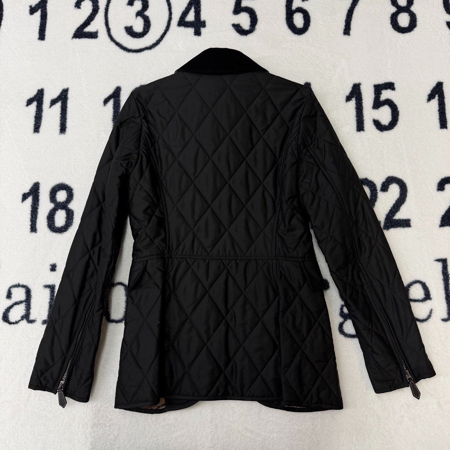 Burberry Burberry Black Diamond-Quilted Coat XS Size XS / US 0-2 / IT 36-38 - 2 Thumbnail