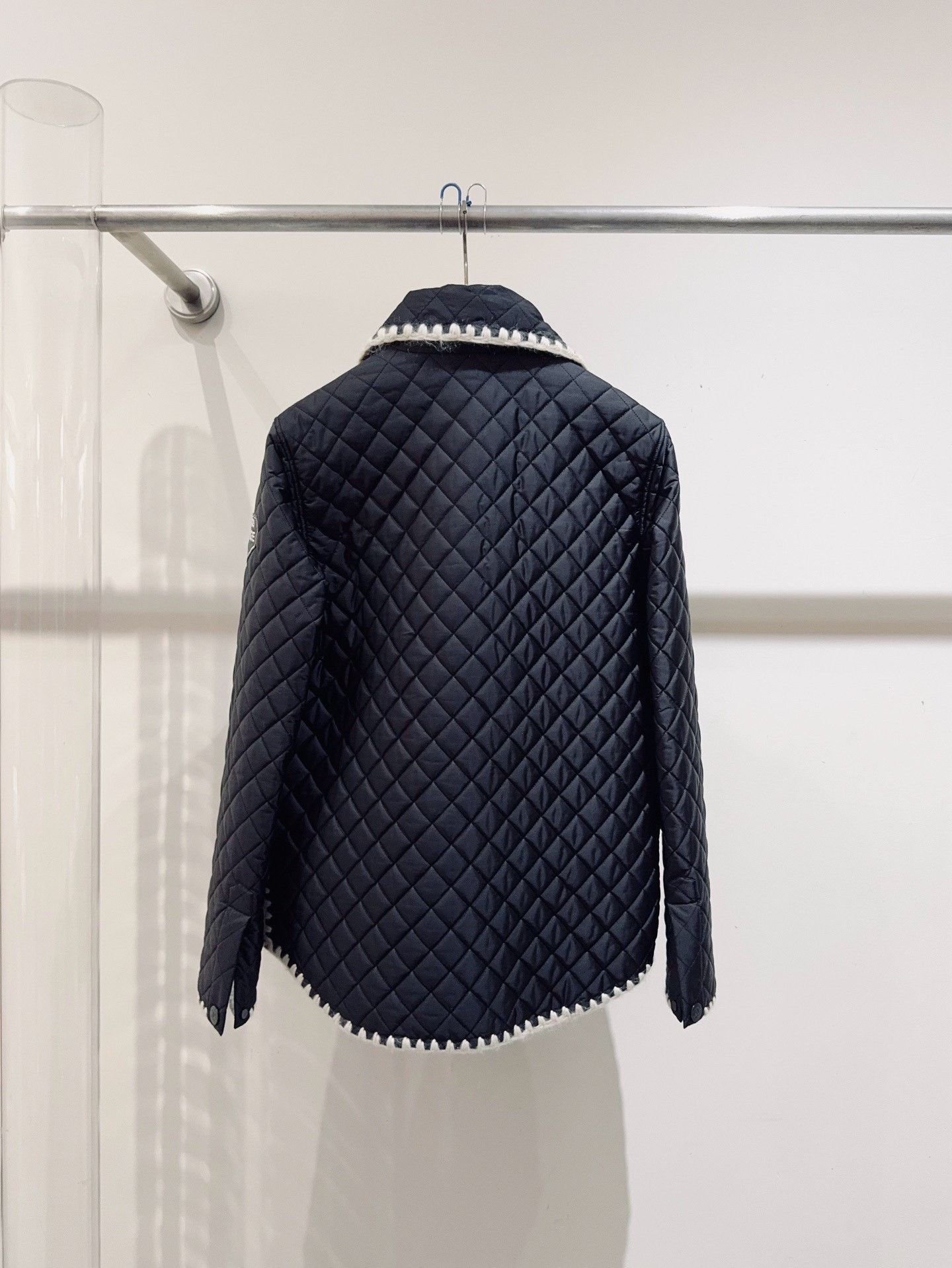 Chanel Chanel Coco Neige Quilted Coat Size XXS / US 00 / IT 34 - 2 Thumbnail