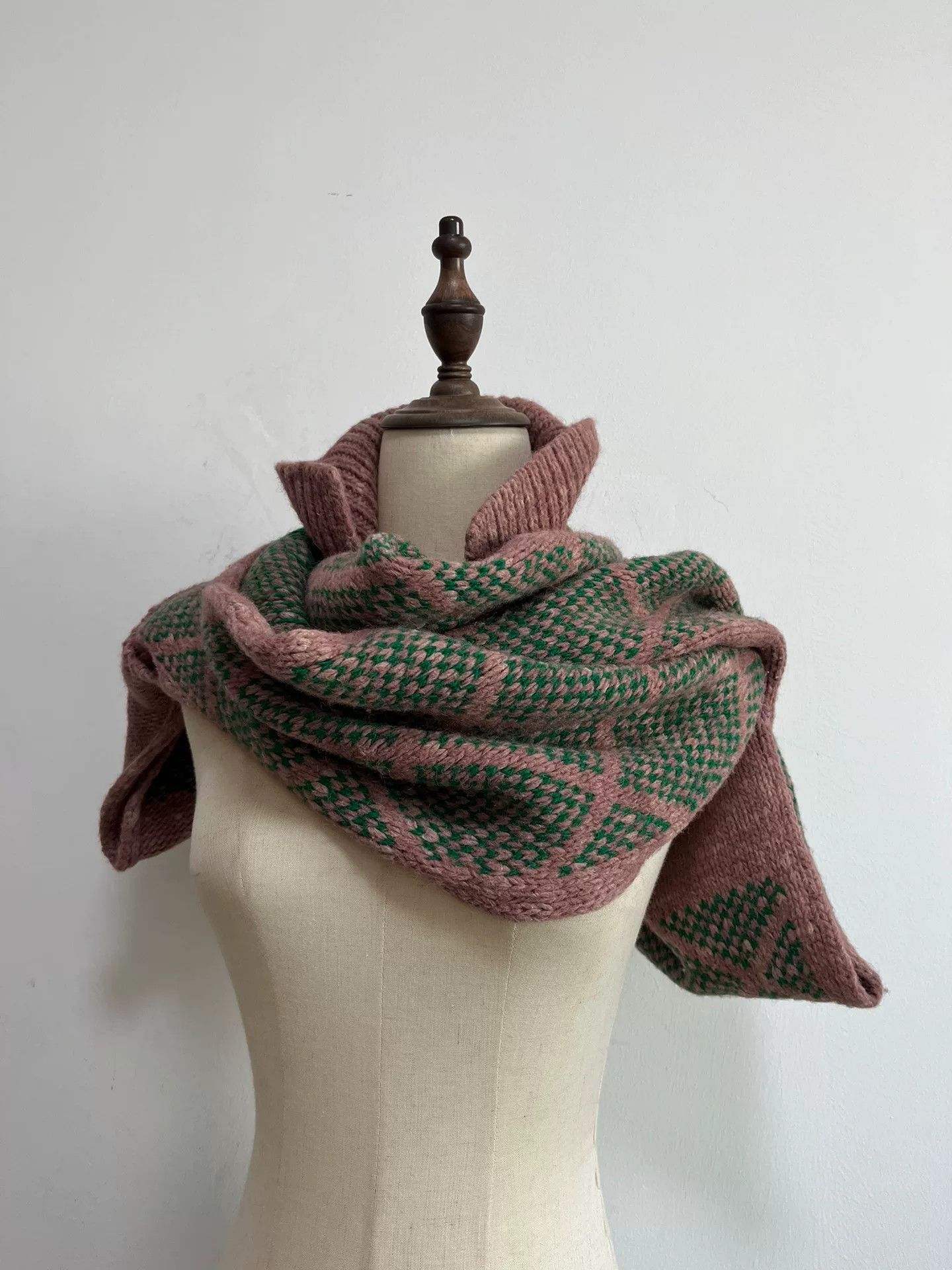 Dries Van Noten Dries van Noten Pink Green Argyle Scarf Size ONE SIZE - 3 Thumbnail