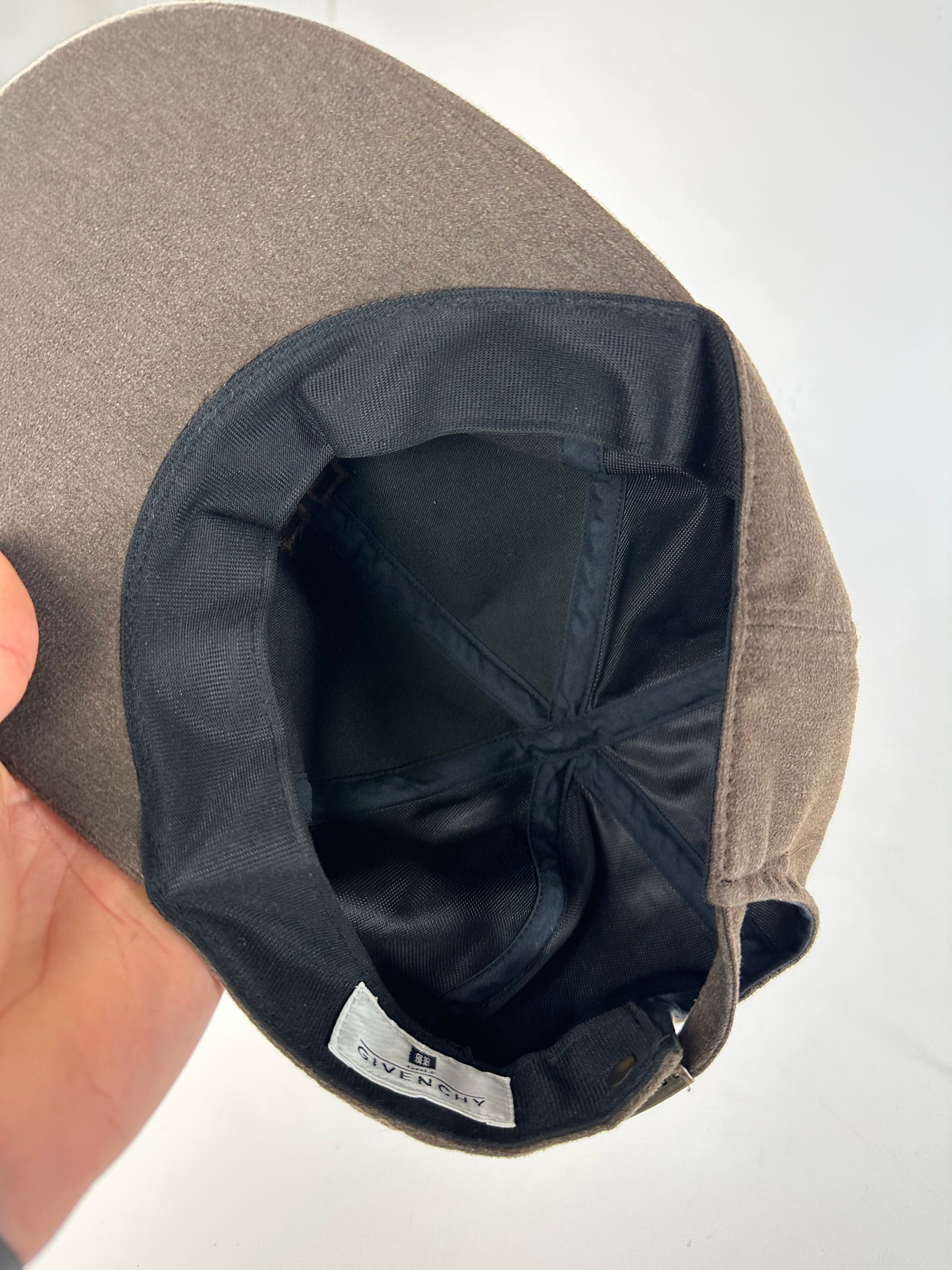 Givenchy Vintage Velvet SnapBack Brown Size ONE SIZE - 5 Thumbnail