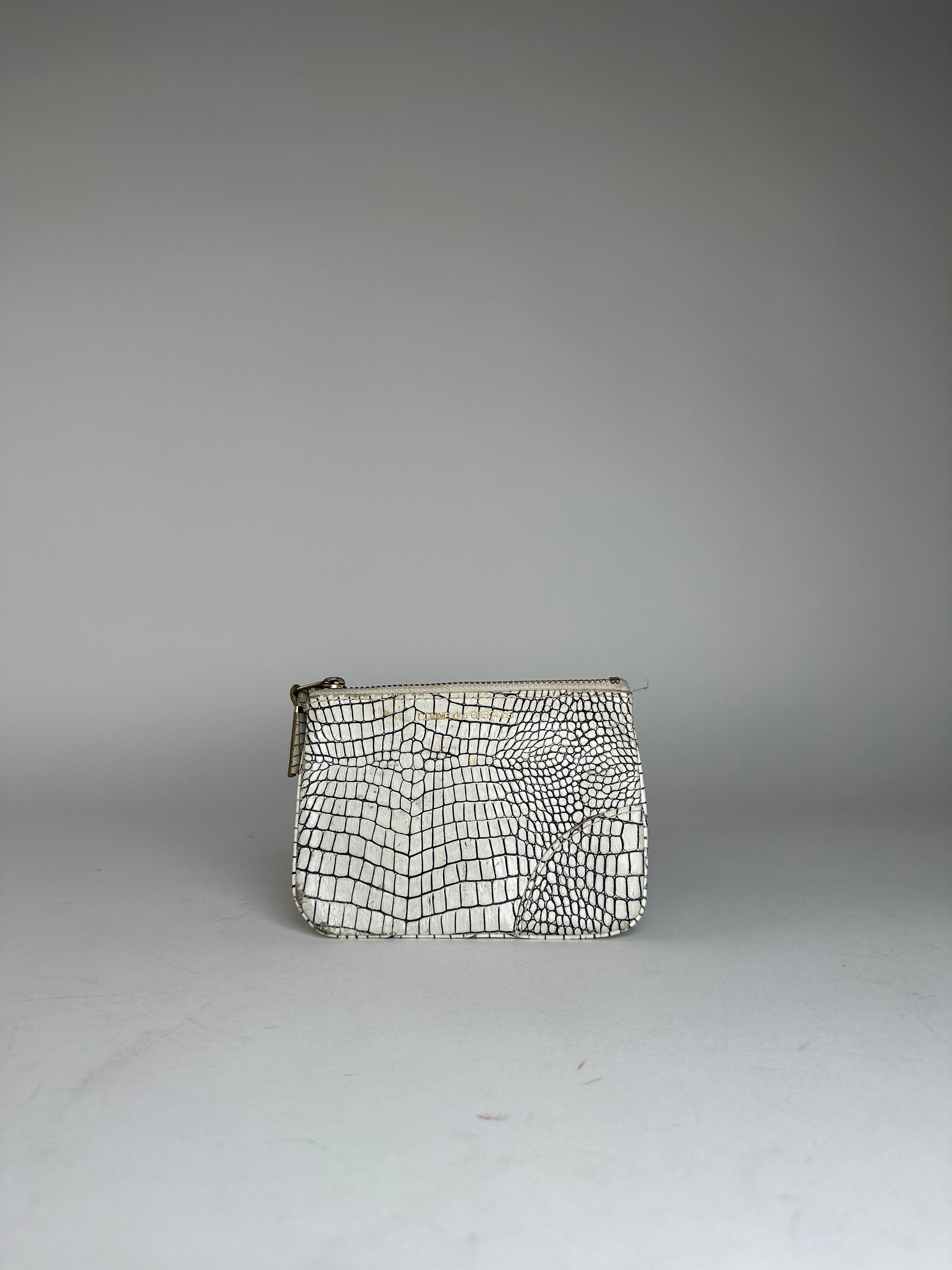 Comme des Garcons Vintage Comme Des Garçons Abstract Leather Clutch White Blac Size ONE SIZE - 8 Thumbnail