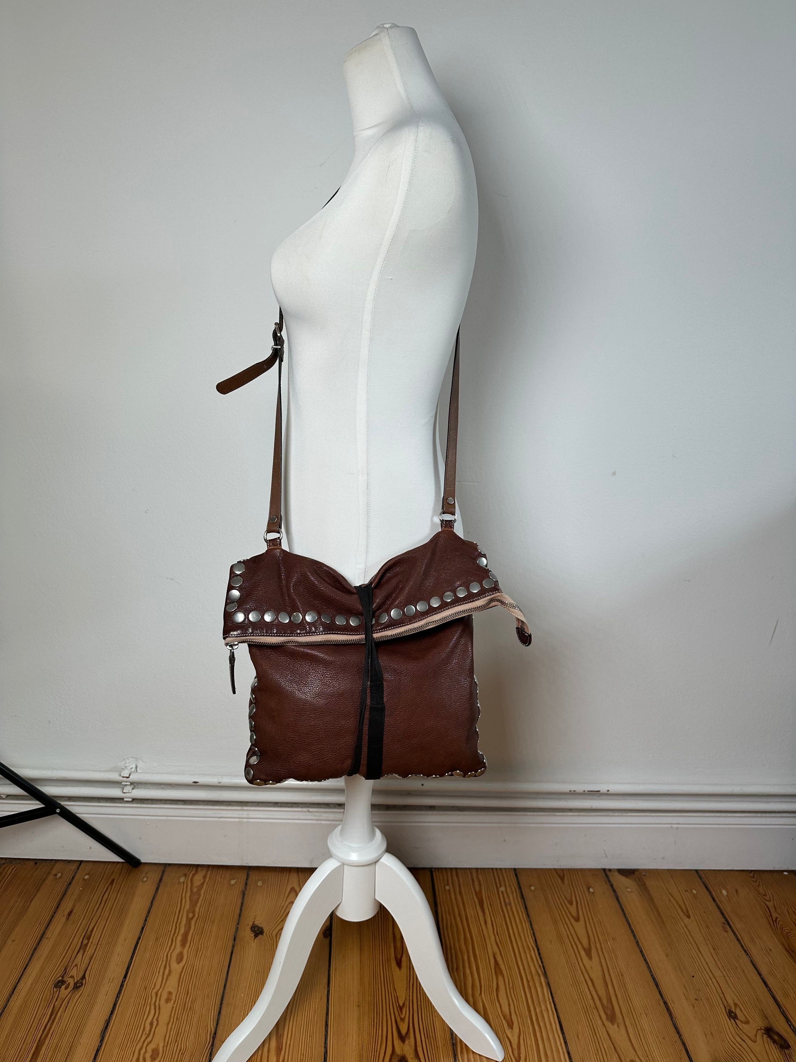 Marni Vintage Studded Leather Shoulder Bag Brown Size ONE SIZE - 10 Thumbnail
