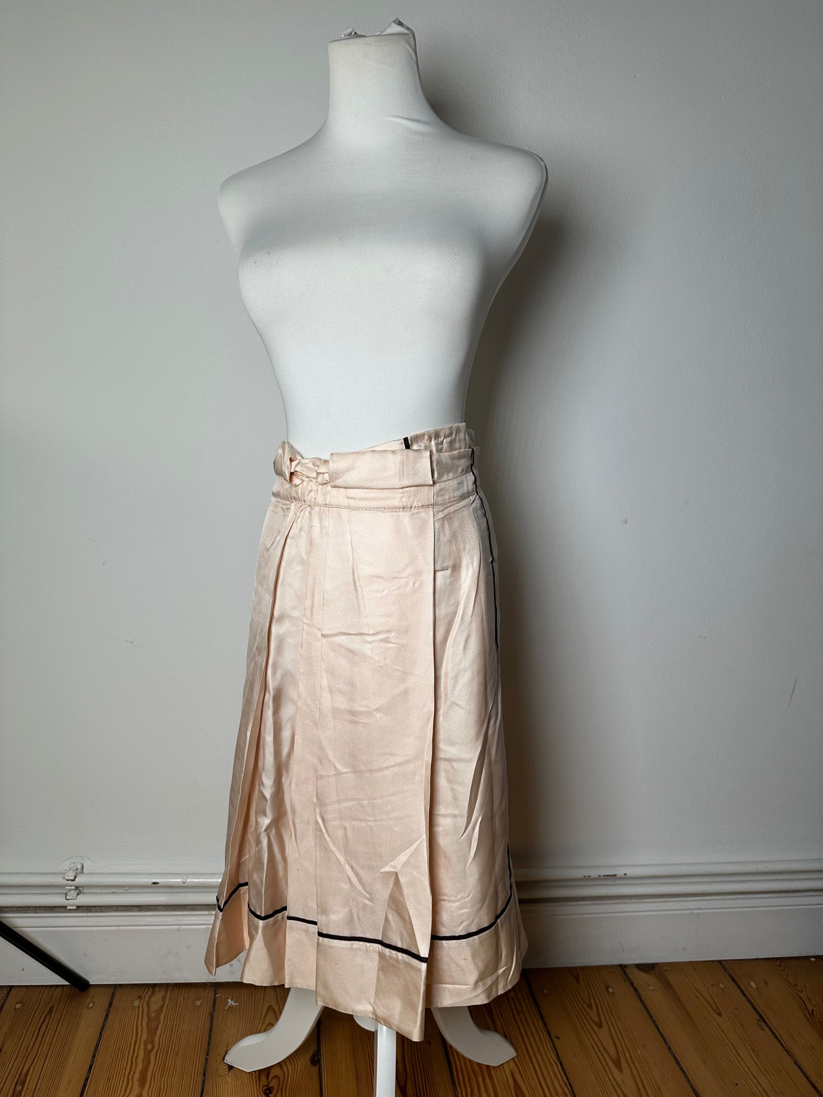 Celine Vintage Silk Skirt Pink Size 27" / US 4 / IT 40 - 12 Thumbnail
