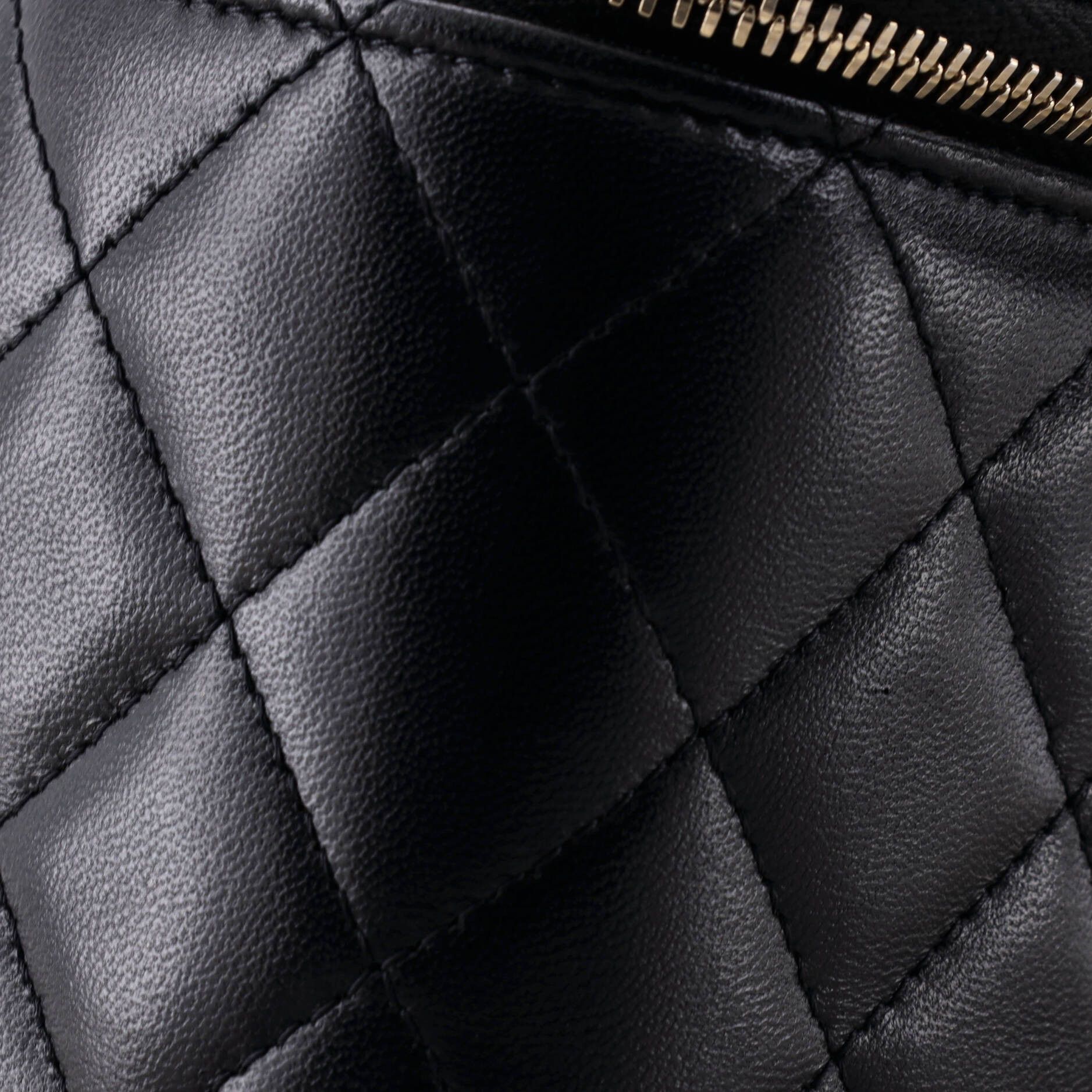 Chanel Classic Vanity Case with Chain Size ONE SIZE - 6 Thumbnail