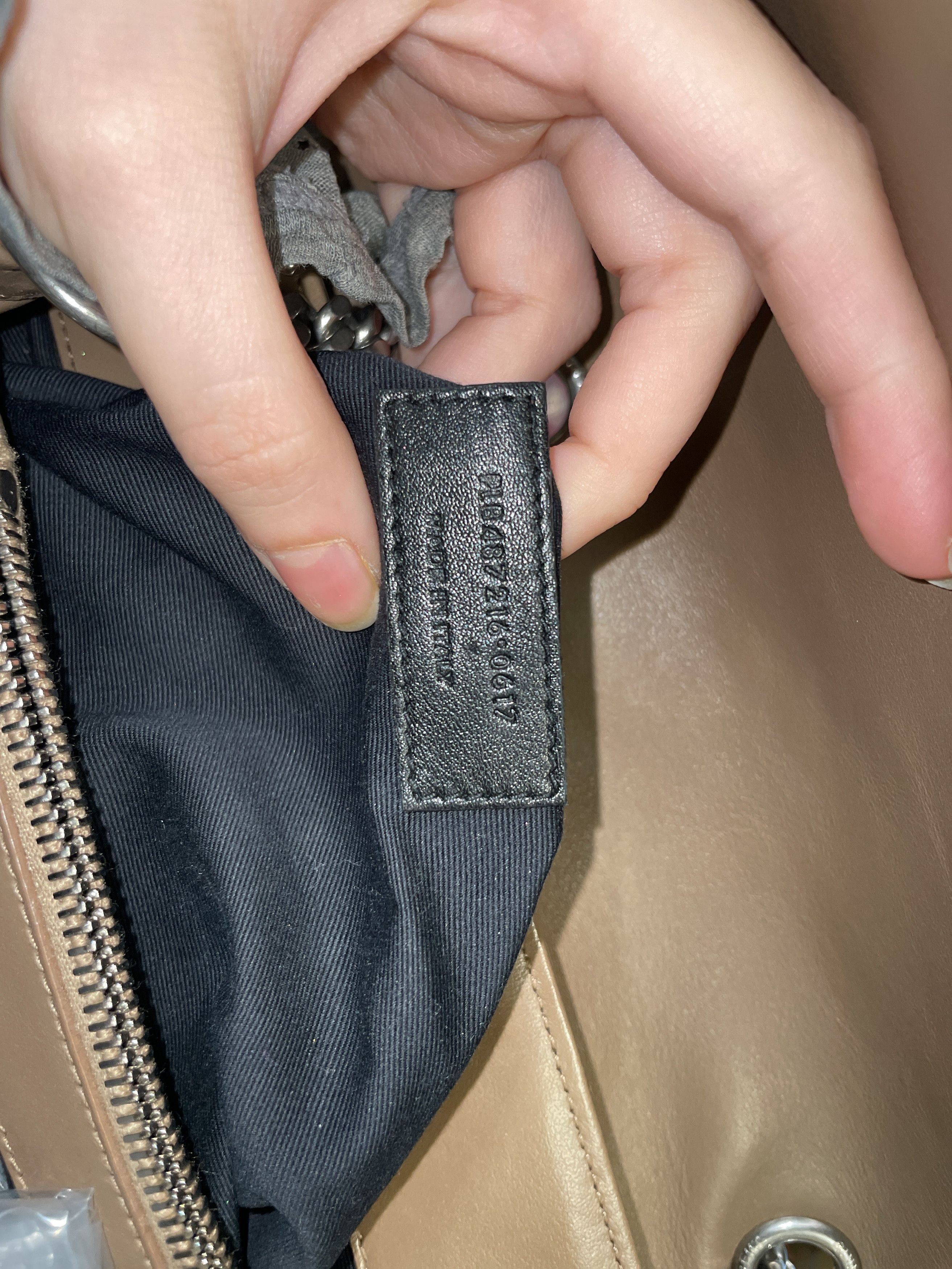 Saint Laurent Paris Loulou Shoulder Bag Size ONE SIZE - 7 Thumbnail