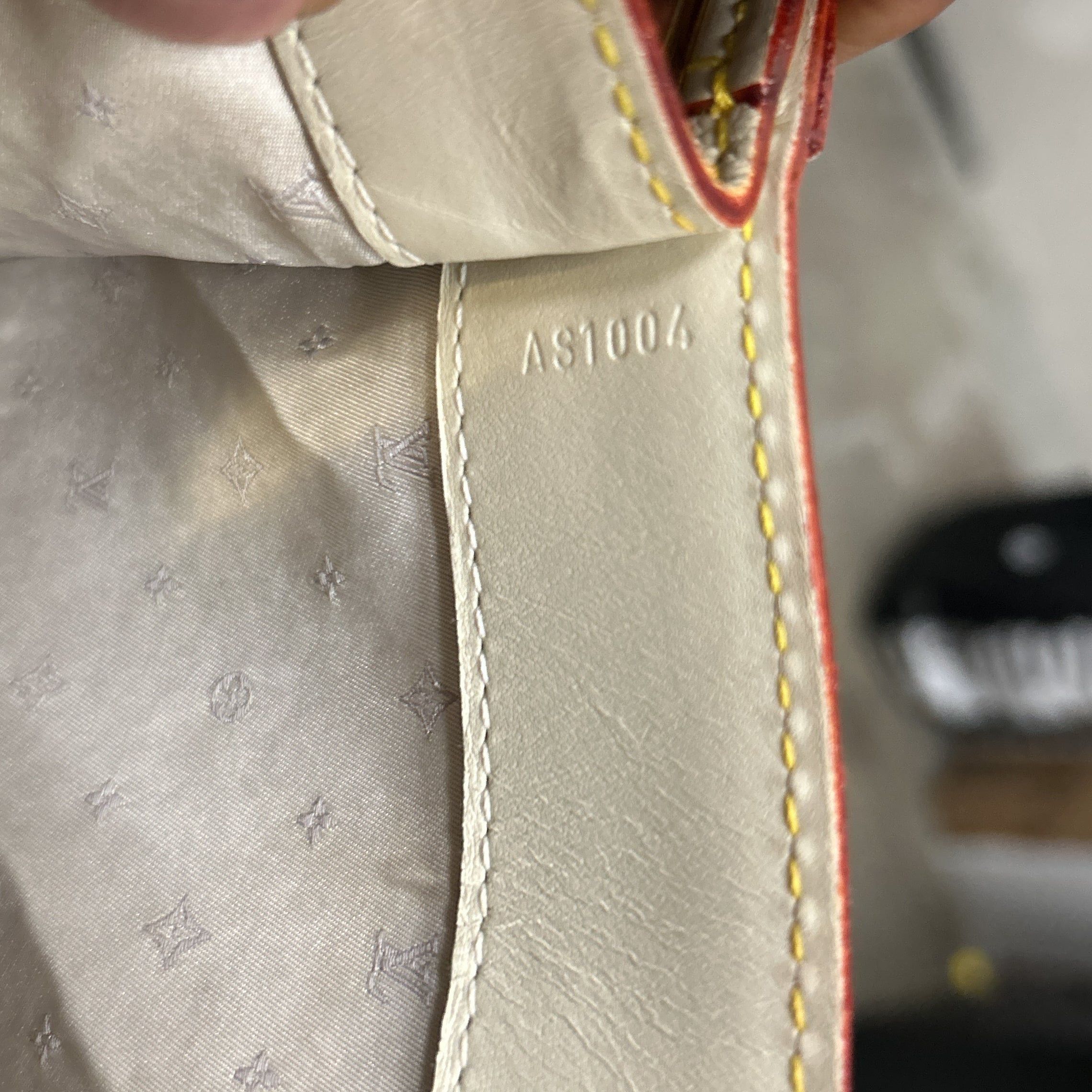 Louis Vuitton Suhali Le Fabuleux Handbag Size ONE SIZE - 8 Thumbnail