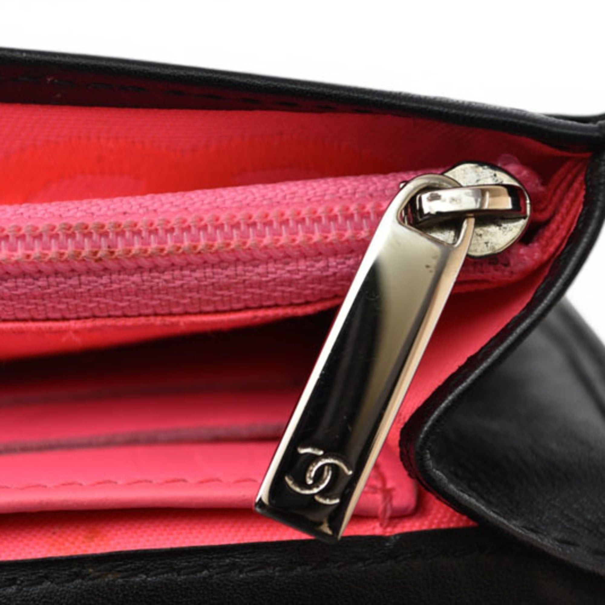 Chanel Chanel bi-fold wallet, Cambon A26722, black. Size ONE SIZE - 10 Thumbnail