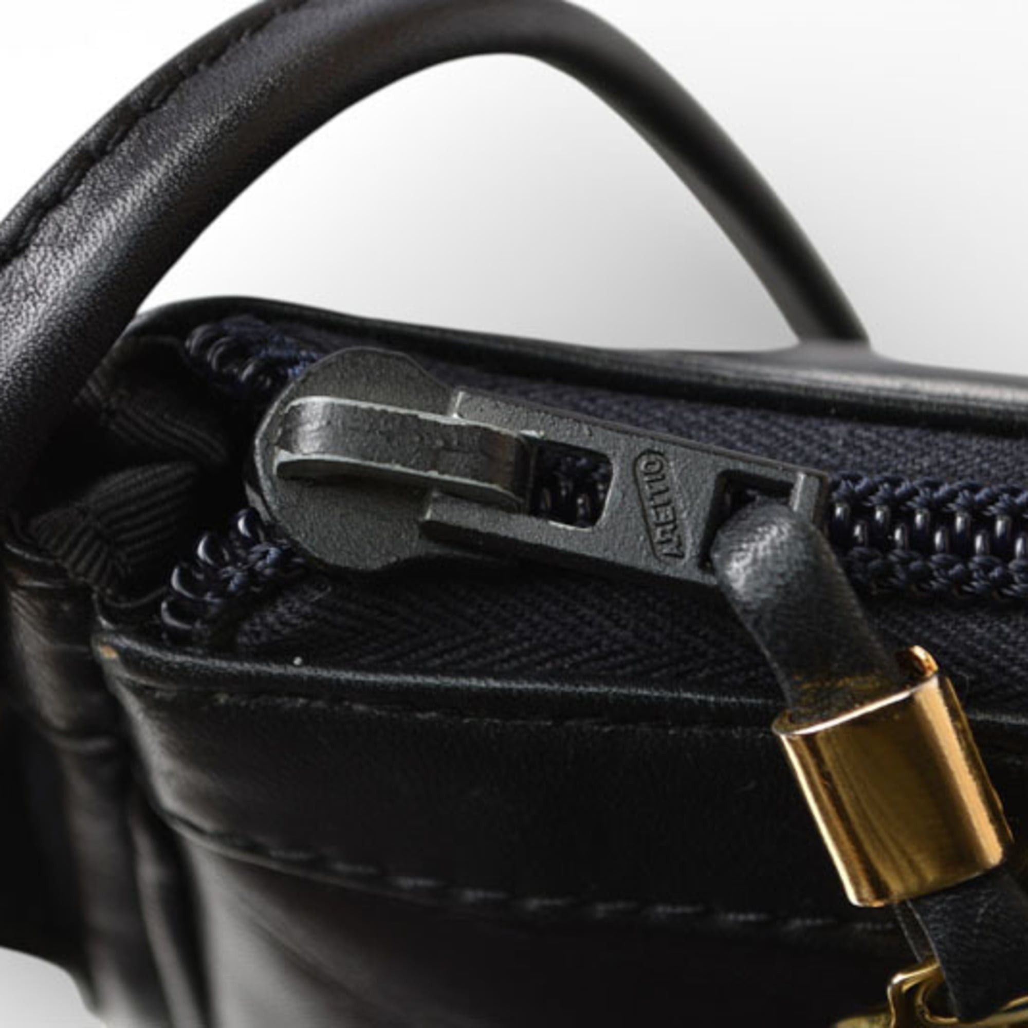 Loewe Loewe shoulder bag, LOEWE Anagram leather, black. Size ONE SIZE - 8 Thumbnail