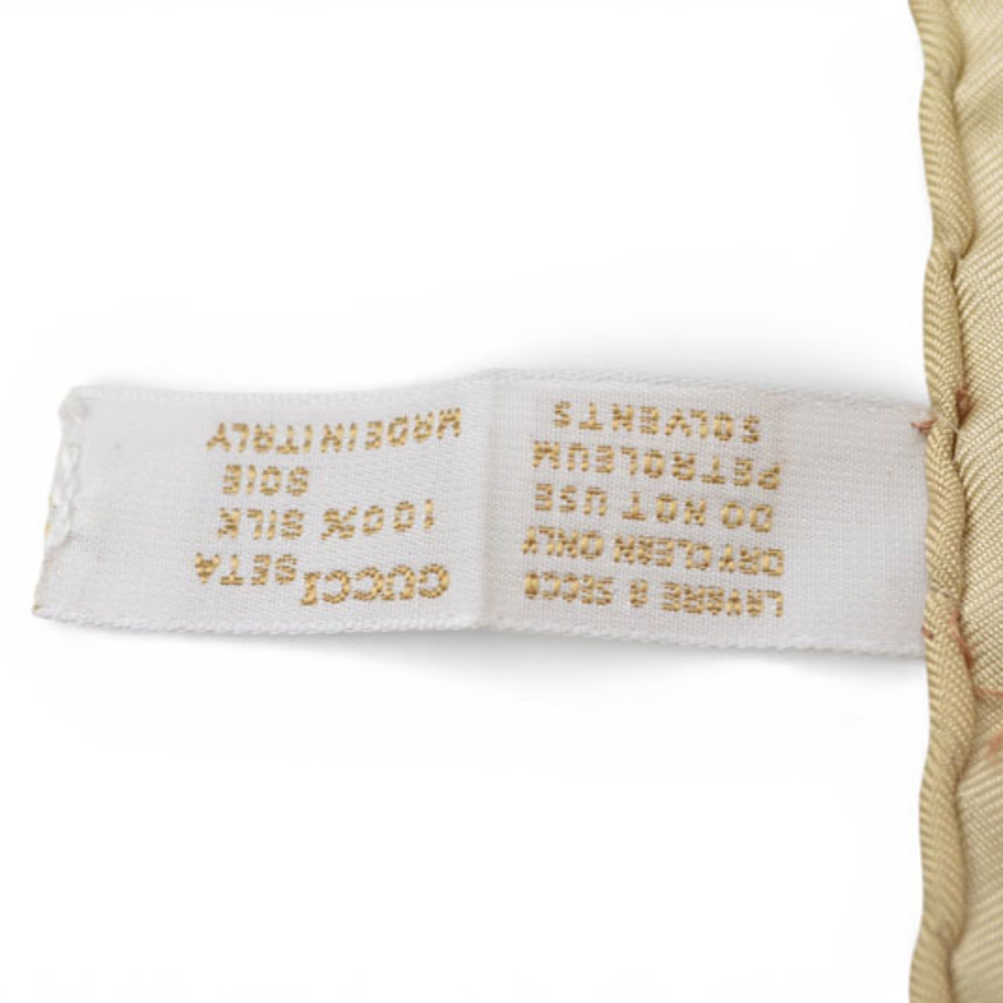 Gucci Gucci scarf, muffler, large size, fruit pattern, beige multi-color. Size ONE SIZE - 8 Thumbnail