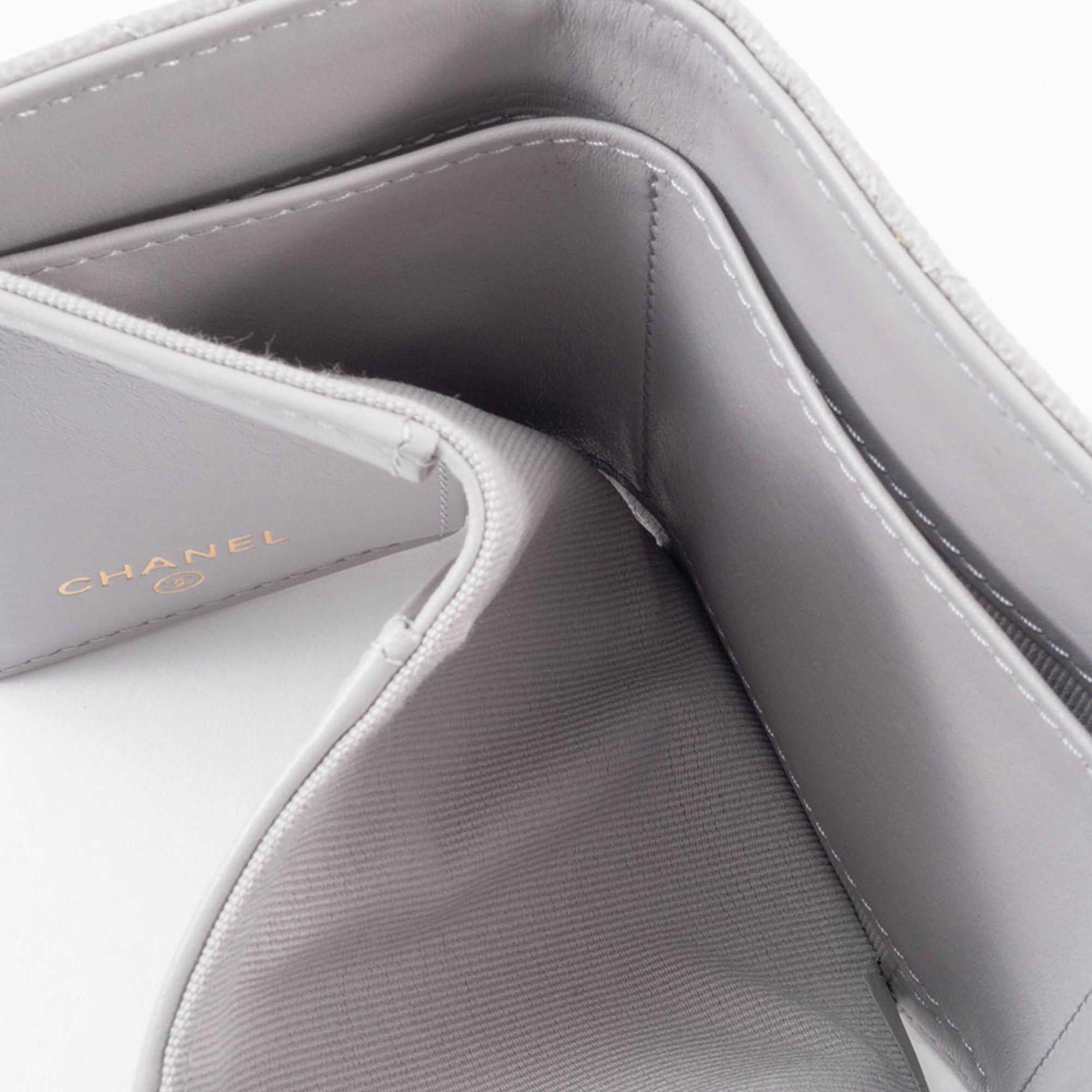 Chanel Chanel Caviar Skin Compact Wallet Tri-fold AP2962 Leather Greige Women's CHANEL Size ONE SIZE - 13 Thumbnail