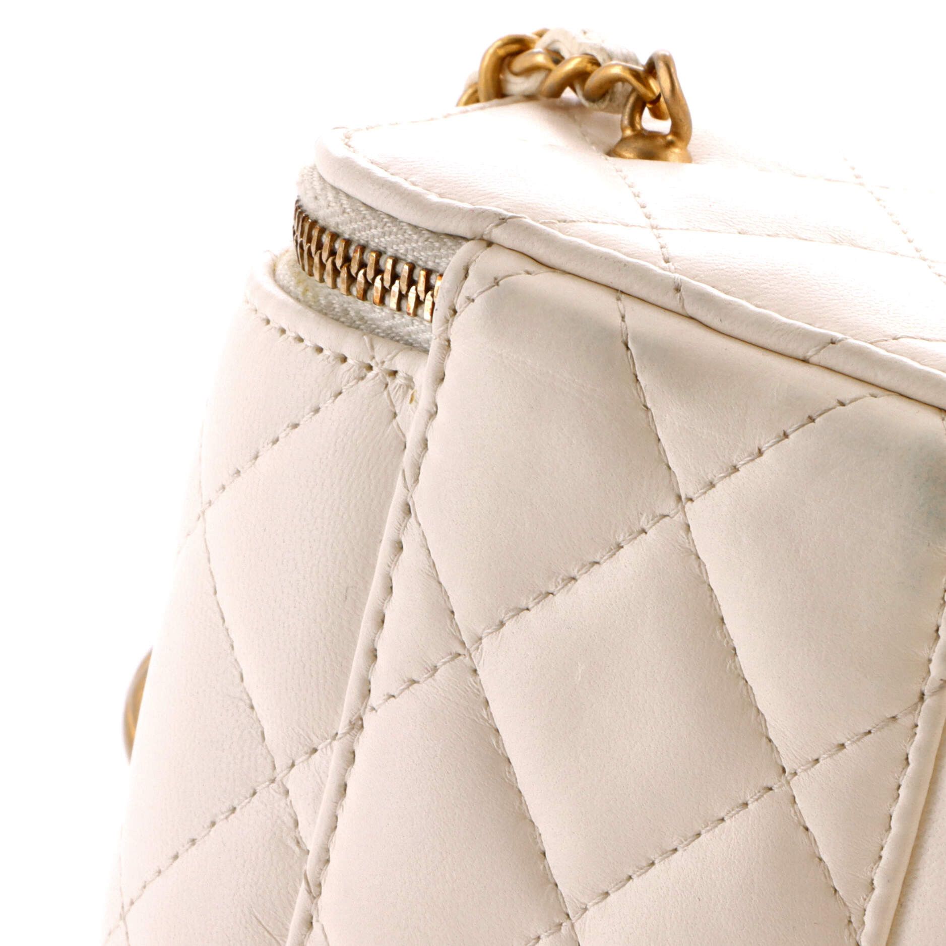Chanel Pearl Crush Vanity Case with Chain Size ONE SIZE - 7 Thumbnail