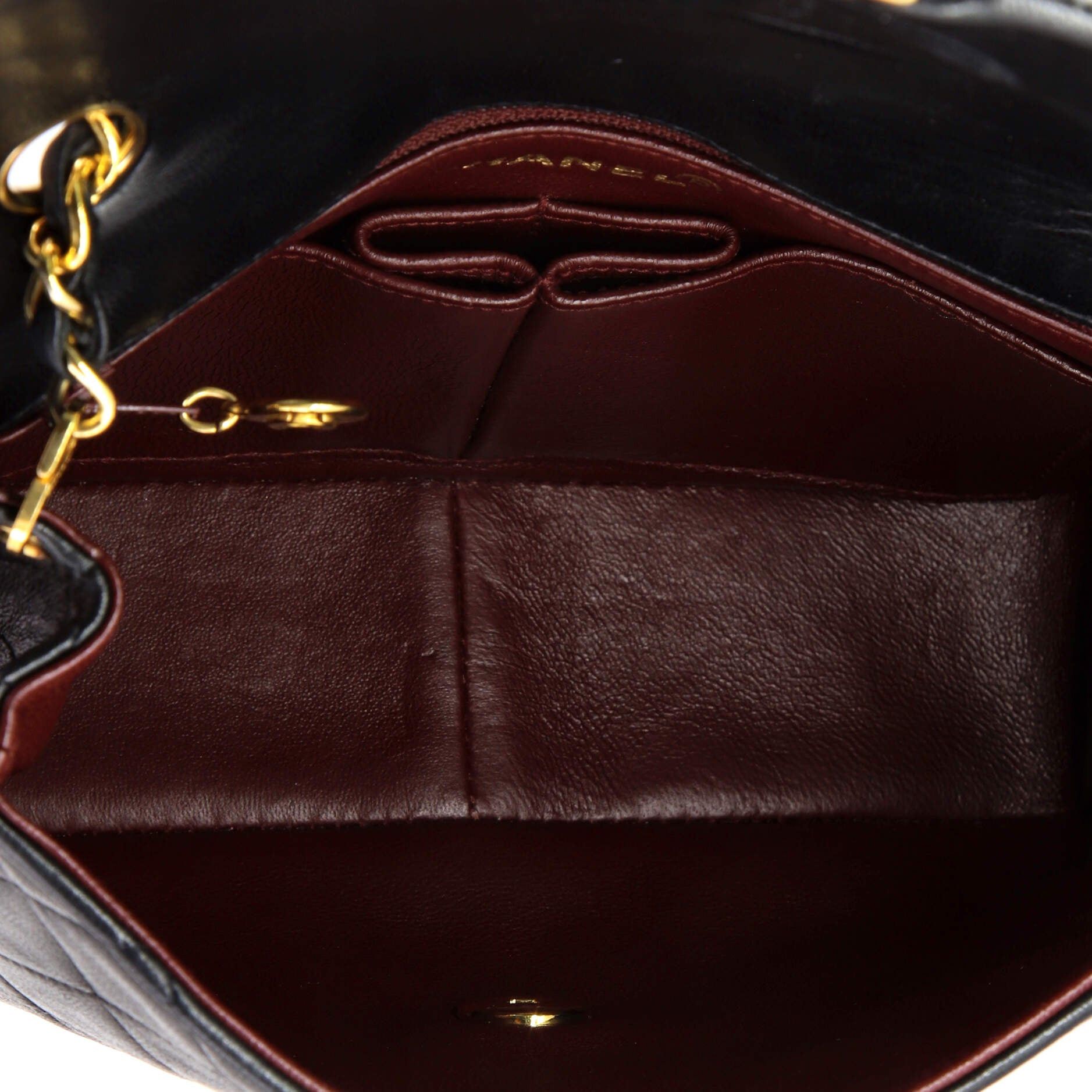 Chanel Vintage Square Classic Flap Bag Size ONE SIZE - 5 Thumbnail