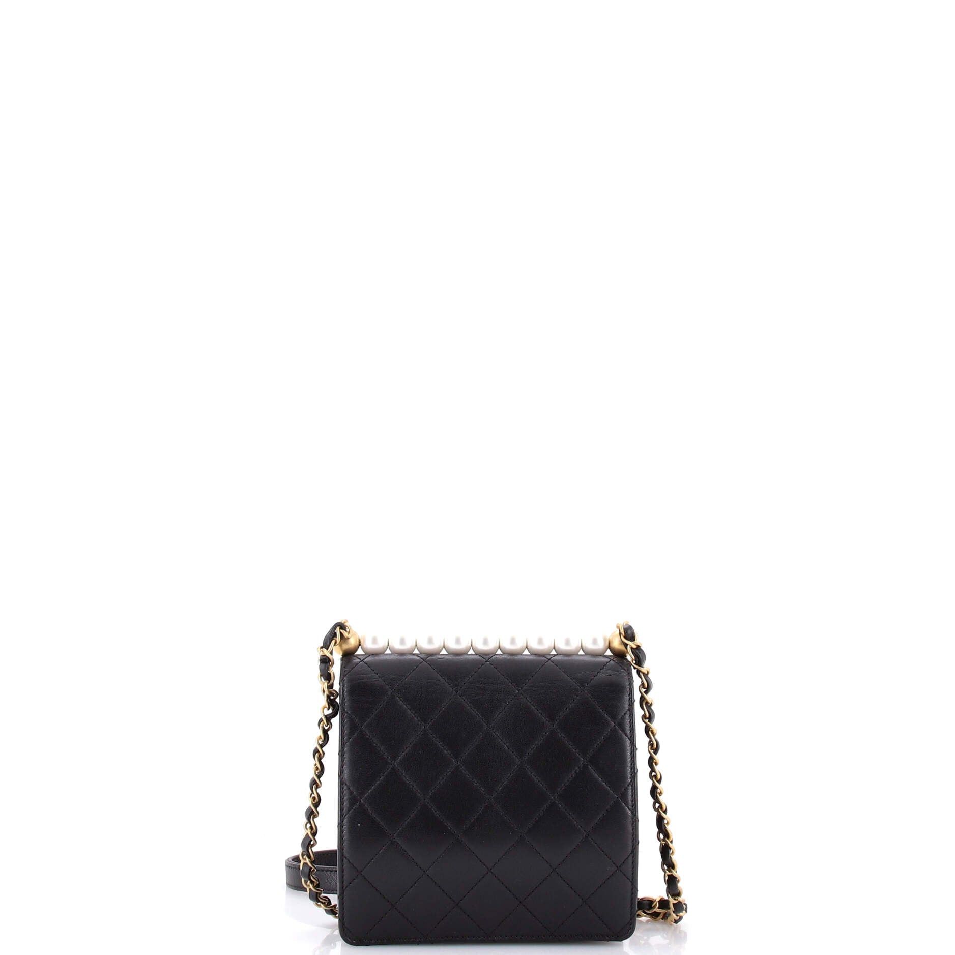 Chanel Chic Pearls Flap Bag Size ONE SIZE - 3 Thumbnail