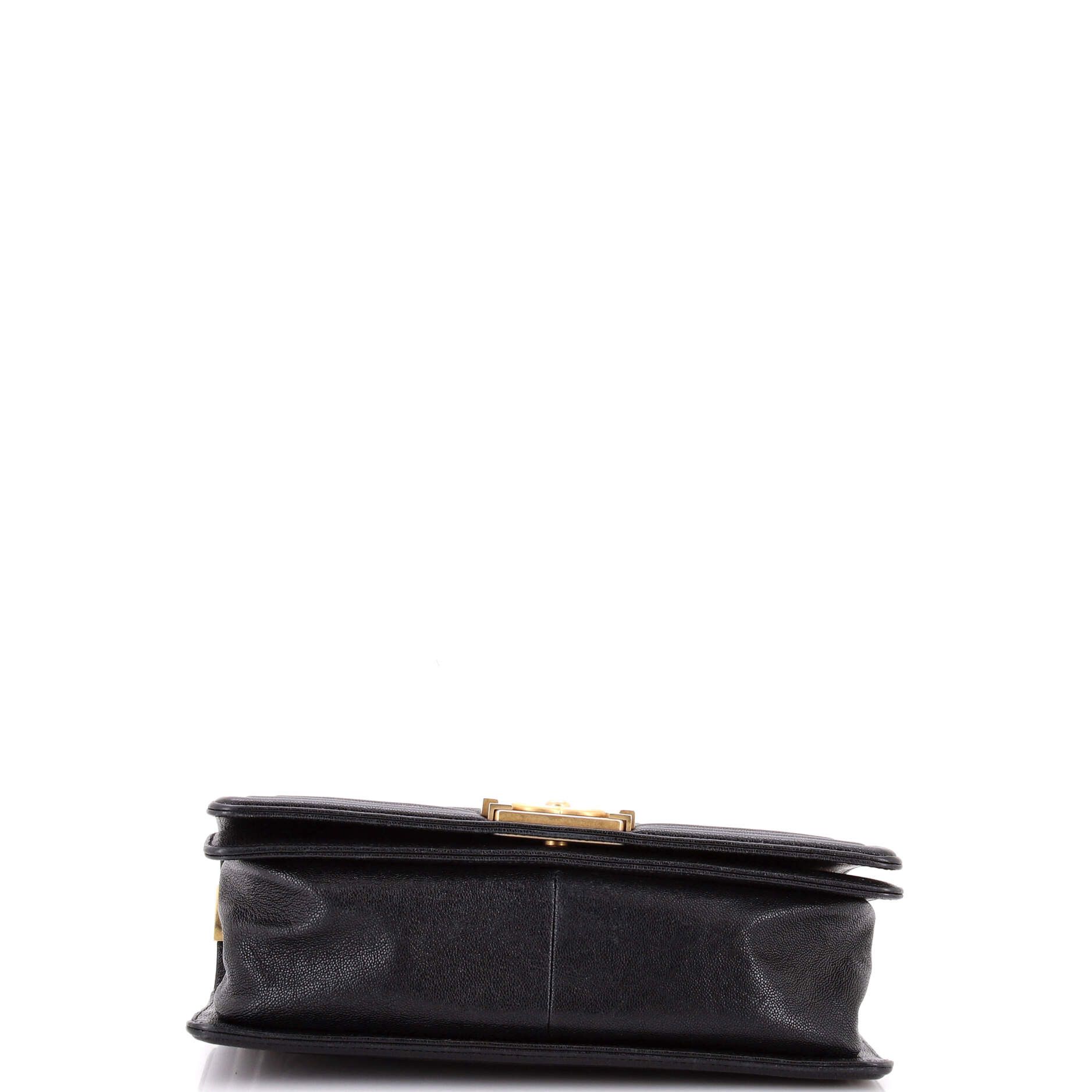 Chanel Boy Flap Bag Size ONE SIZE - 4 Thumbnail