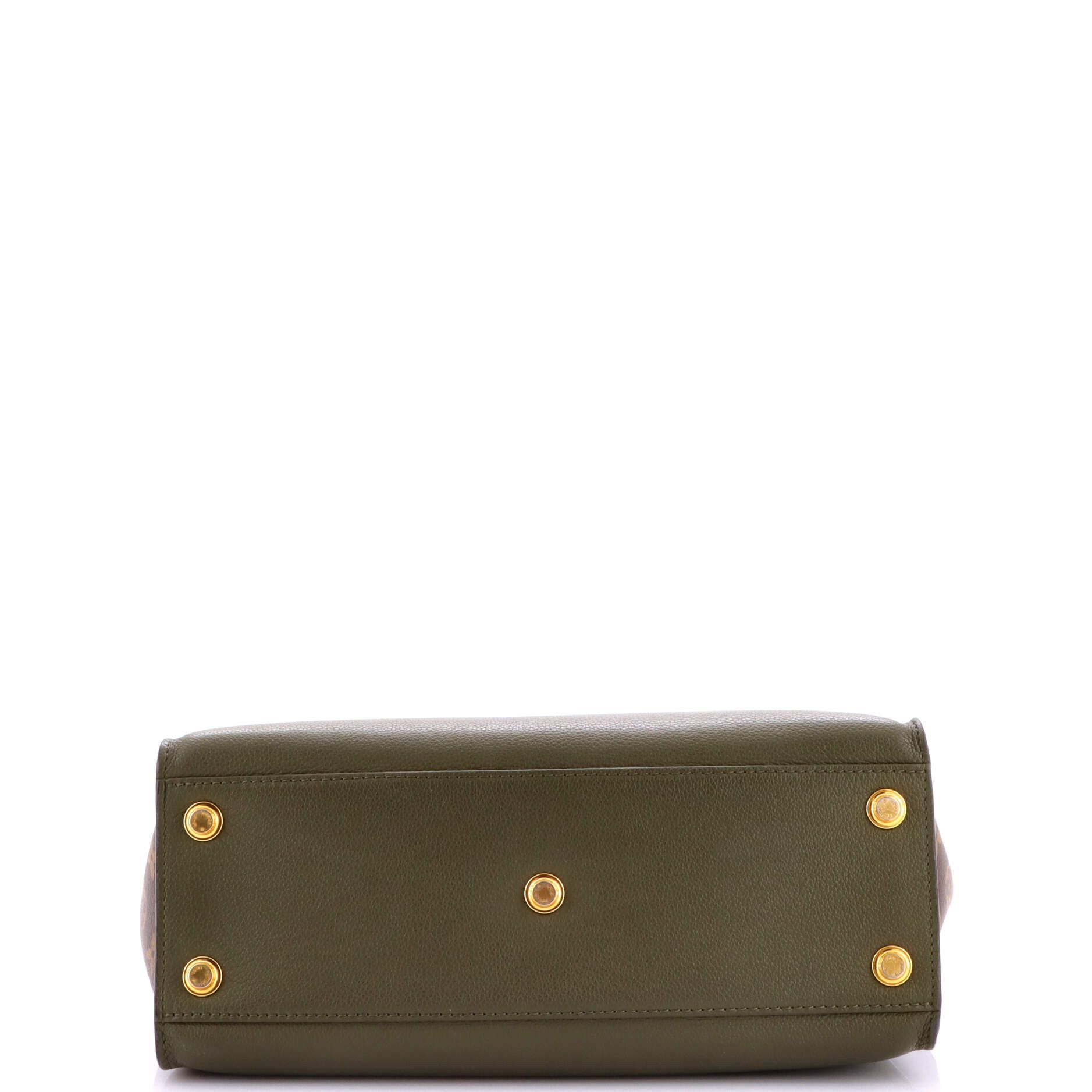 Louis Vuitton On My Side Tote Size ONE SIZE - 4 Thumbnail